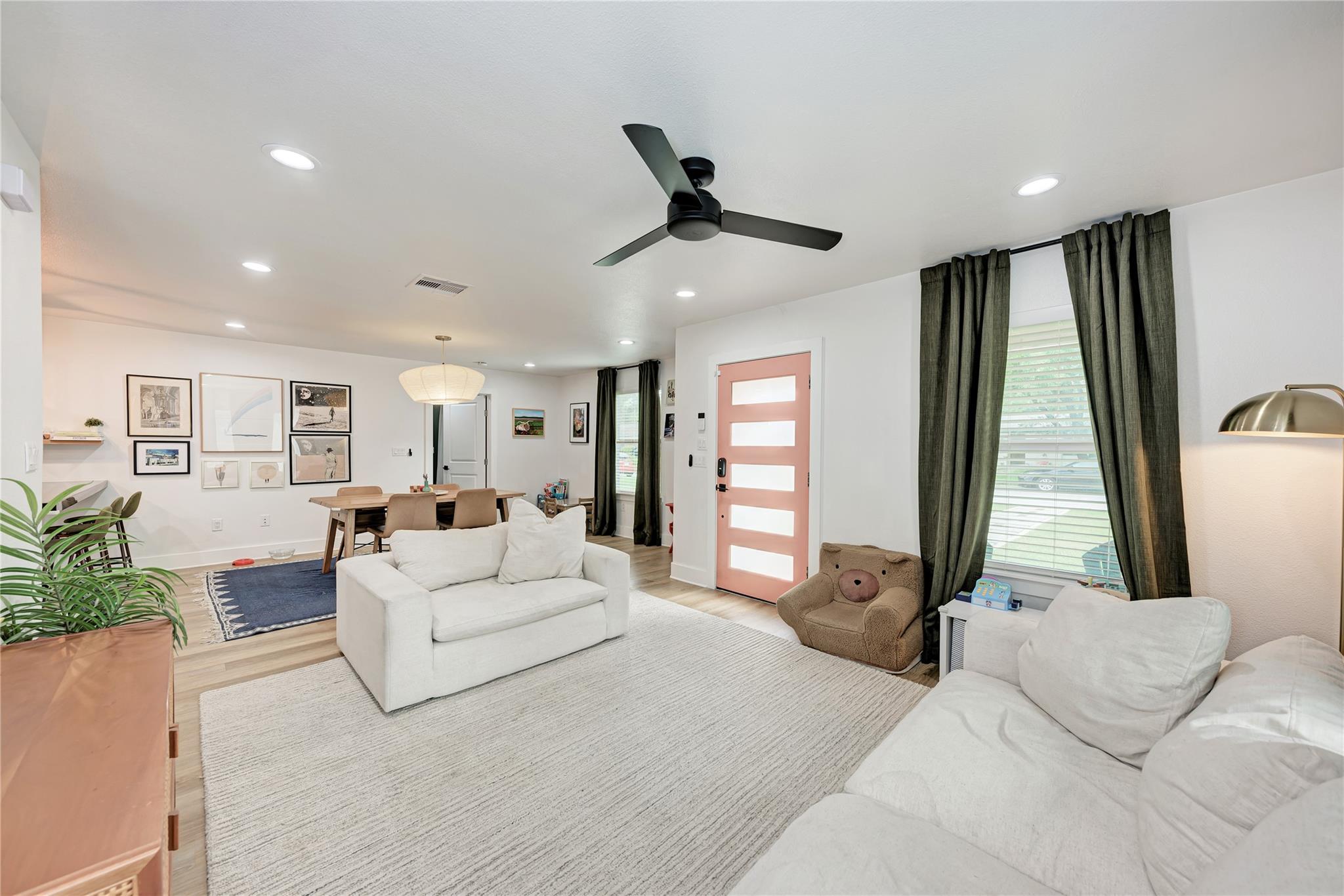 1607 Sweetbriar Ave, Austin, TX 78723