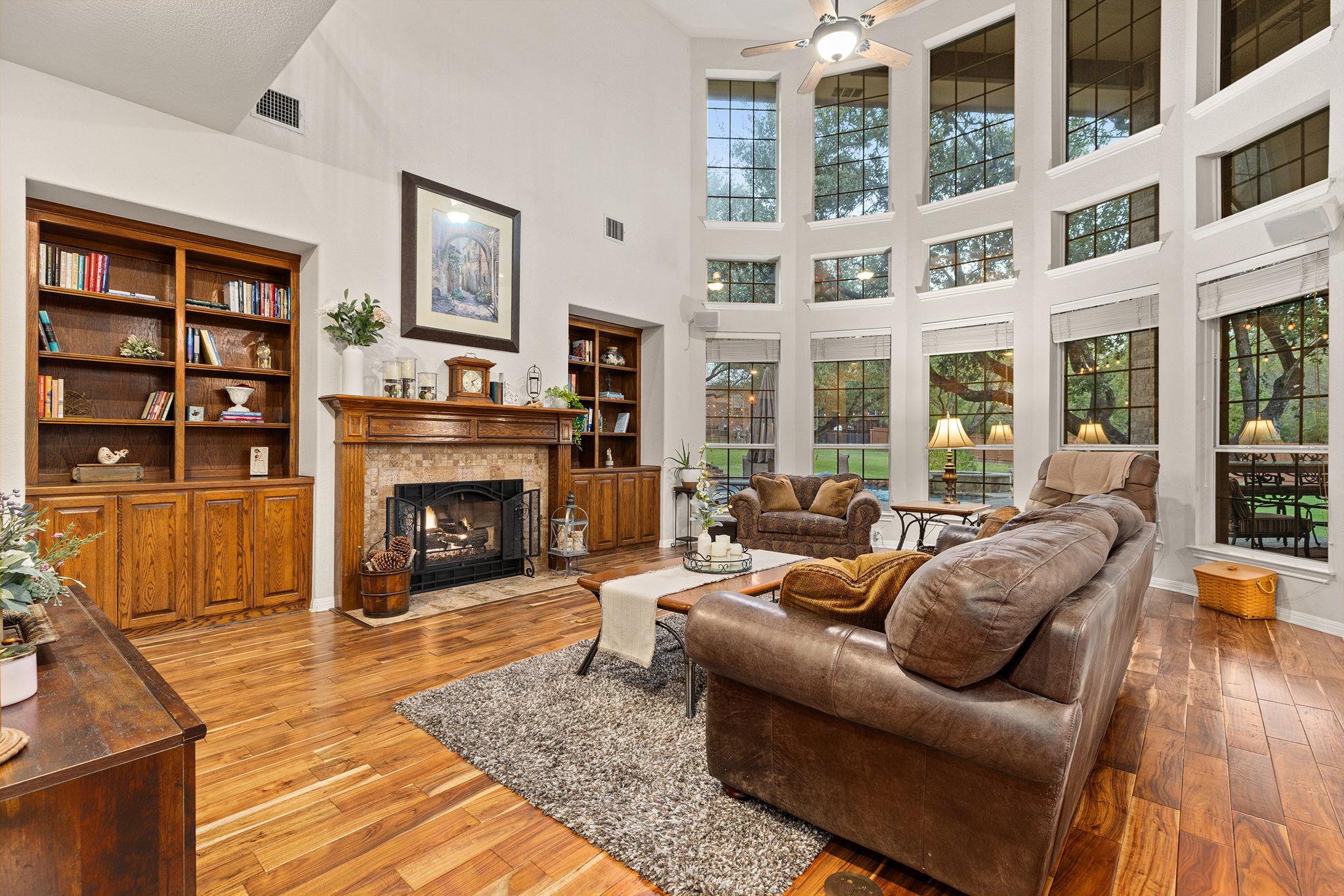 908 Golden Bear Cv, Round Rock, TX 78664