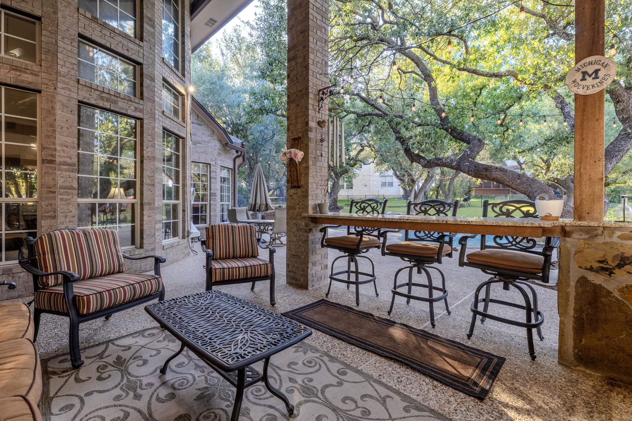 908 Golden Bear Cv, Round Rock, TX 78664