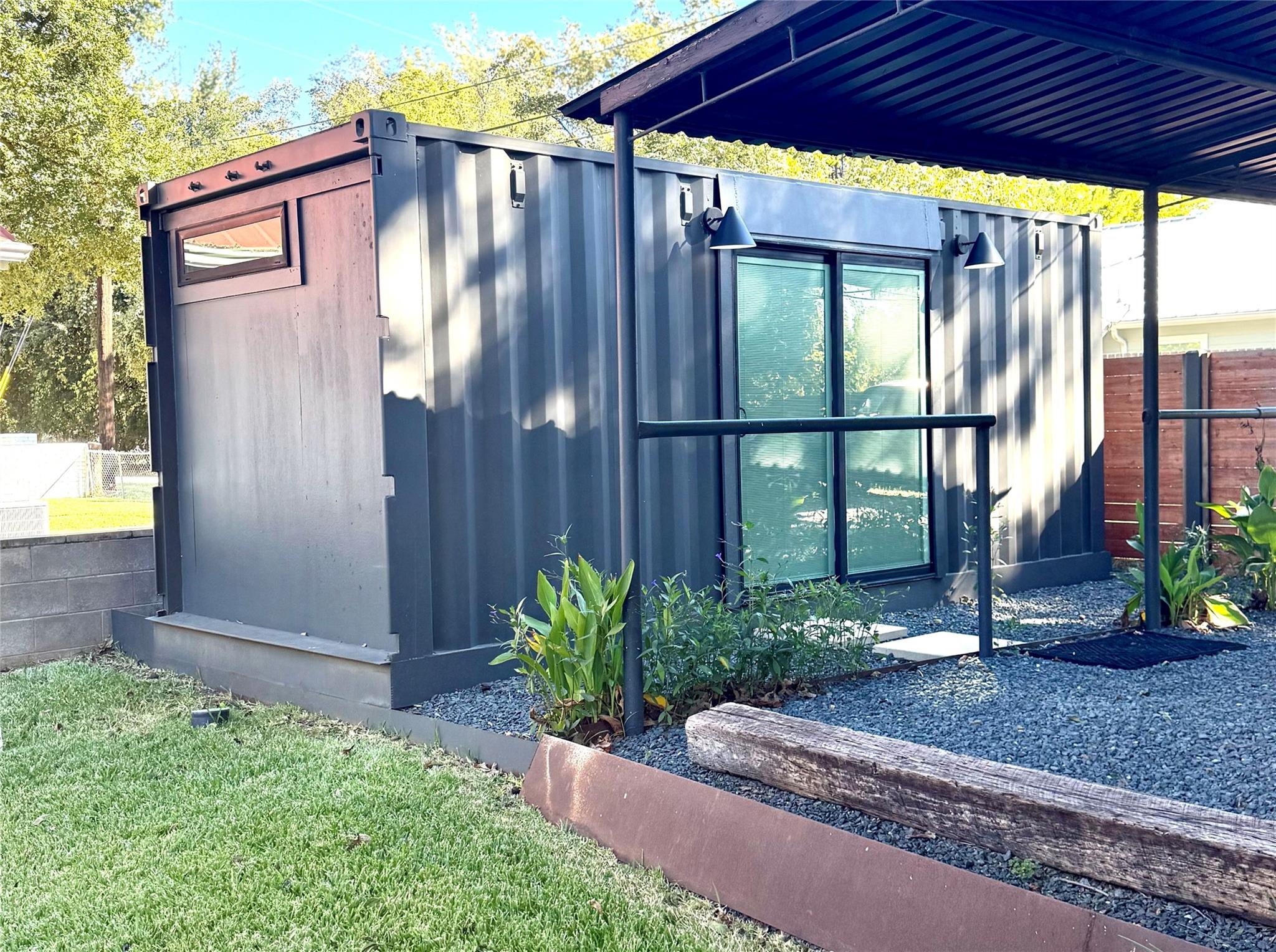 1304 S Lakeside Dr, Burnet, TX 78611