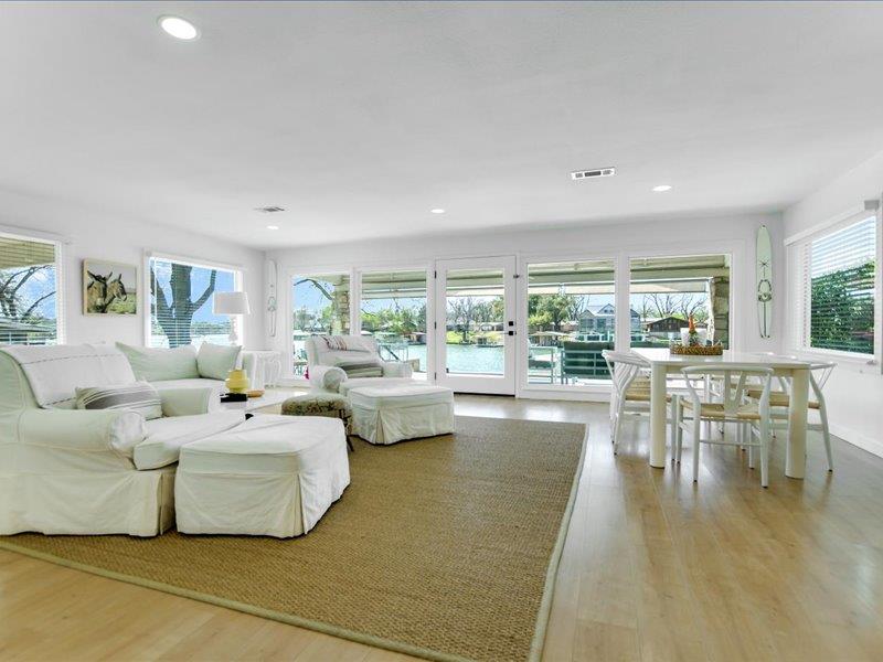 1304 S Lakeside Dr, Burnet, TX 78611