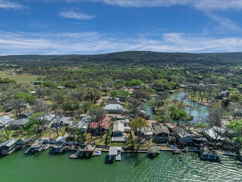 1304 S Lakeside Dr, Burnet, TX 78611