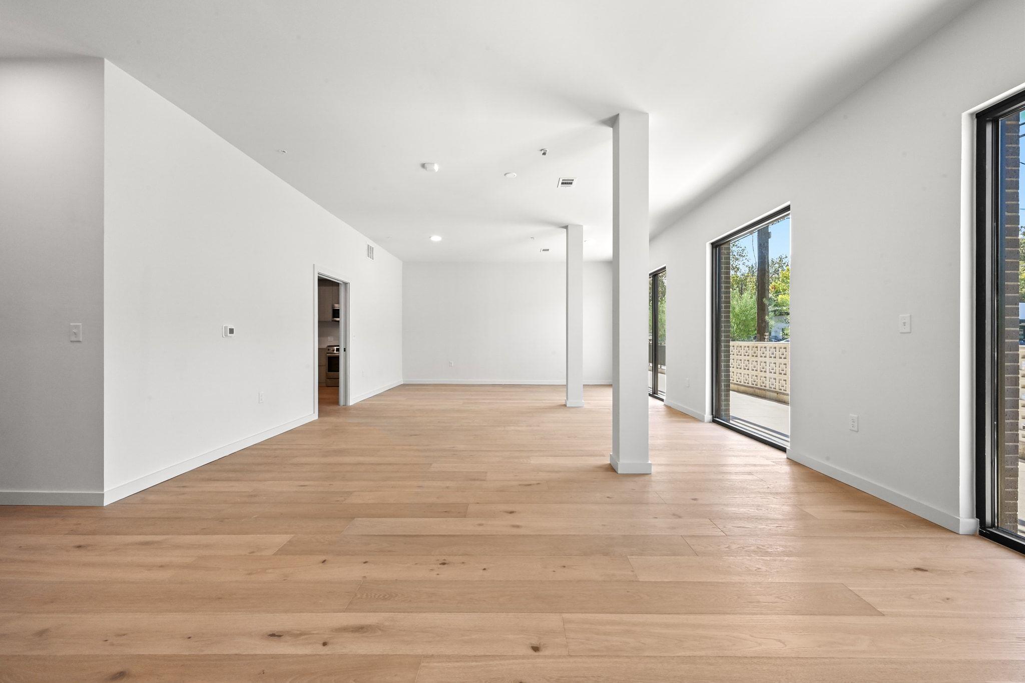 2209 S 1st St # 104, Austin, TX 78704