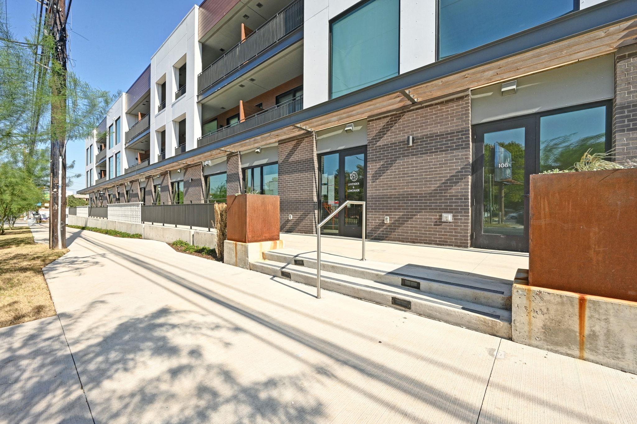 2209 S 1st St # 104, Austin, TX 78704