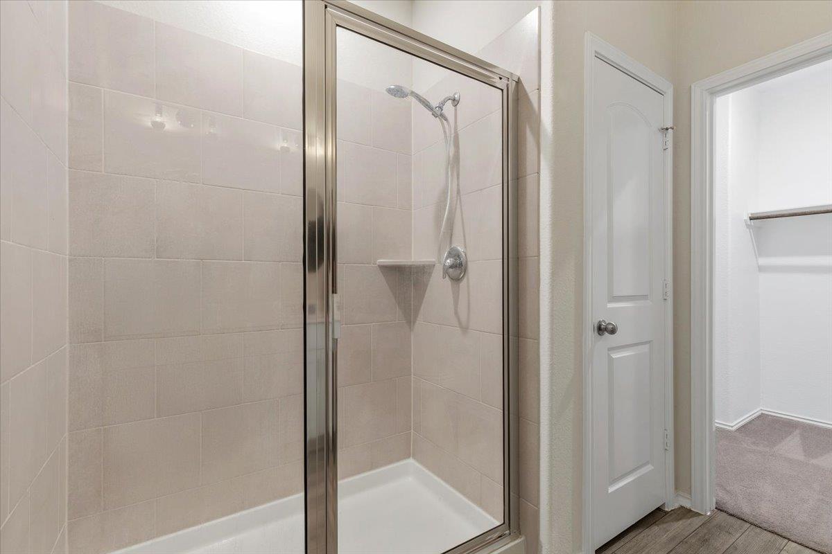 1705 T H Johnson Dr, Taylor, TX 76574