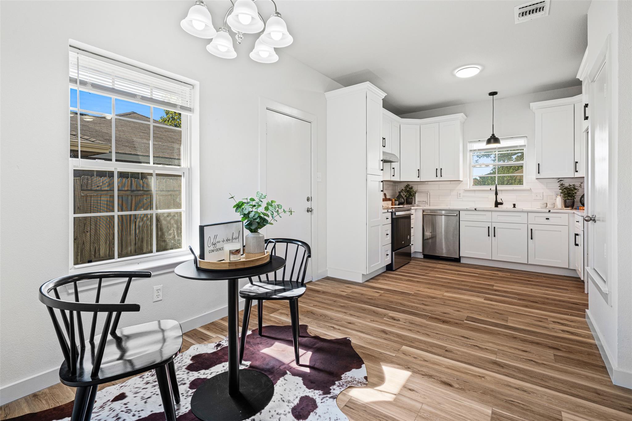 419 Bentwood Dr, Leander, TX 78641