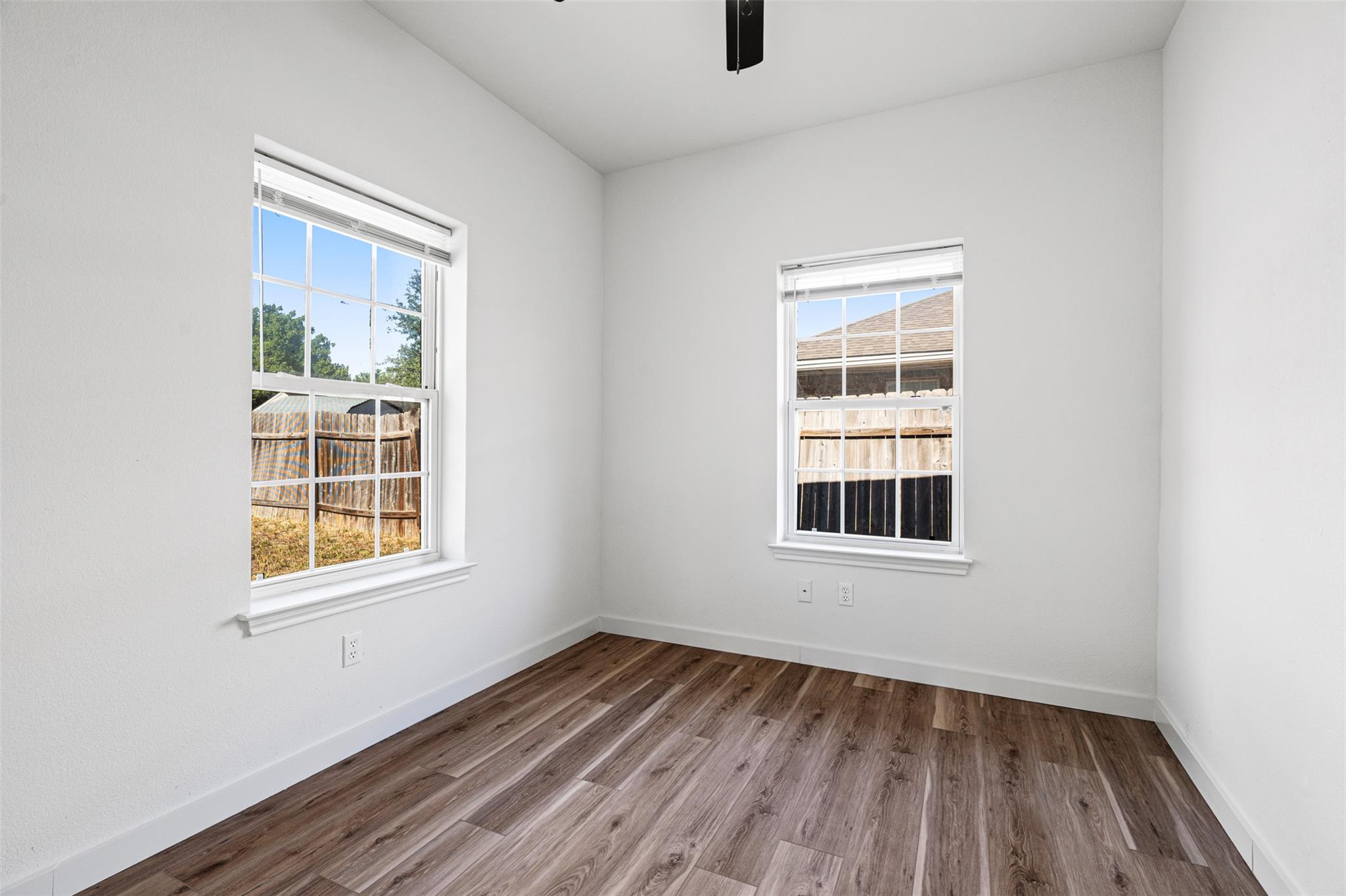 419 Bentwood Dr, Leander, TX 78641