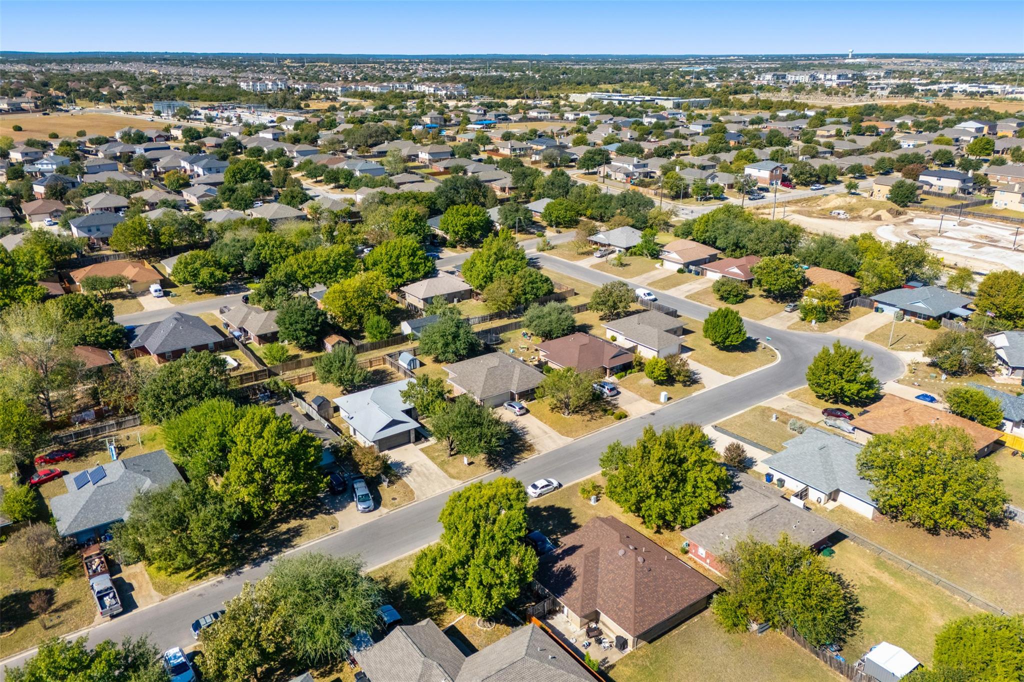 419 Bentwood Dr, Leander, TX 78641