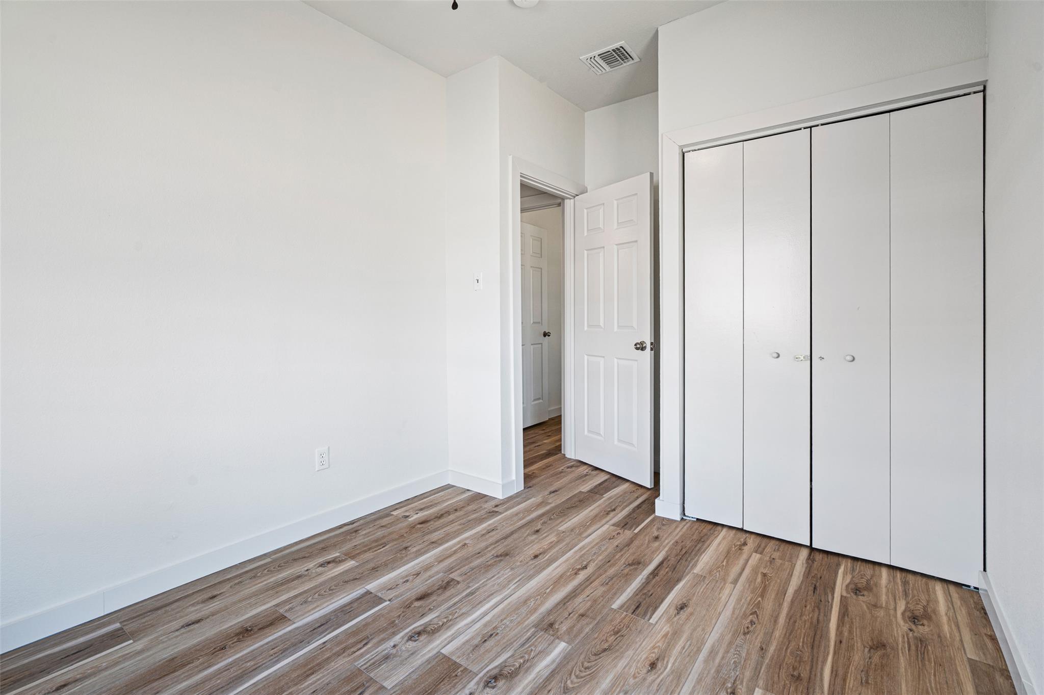 419 Bentwood Dr, Leander, TX 78641