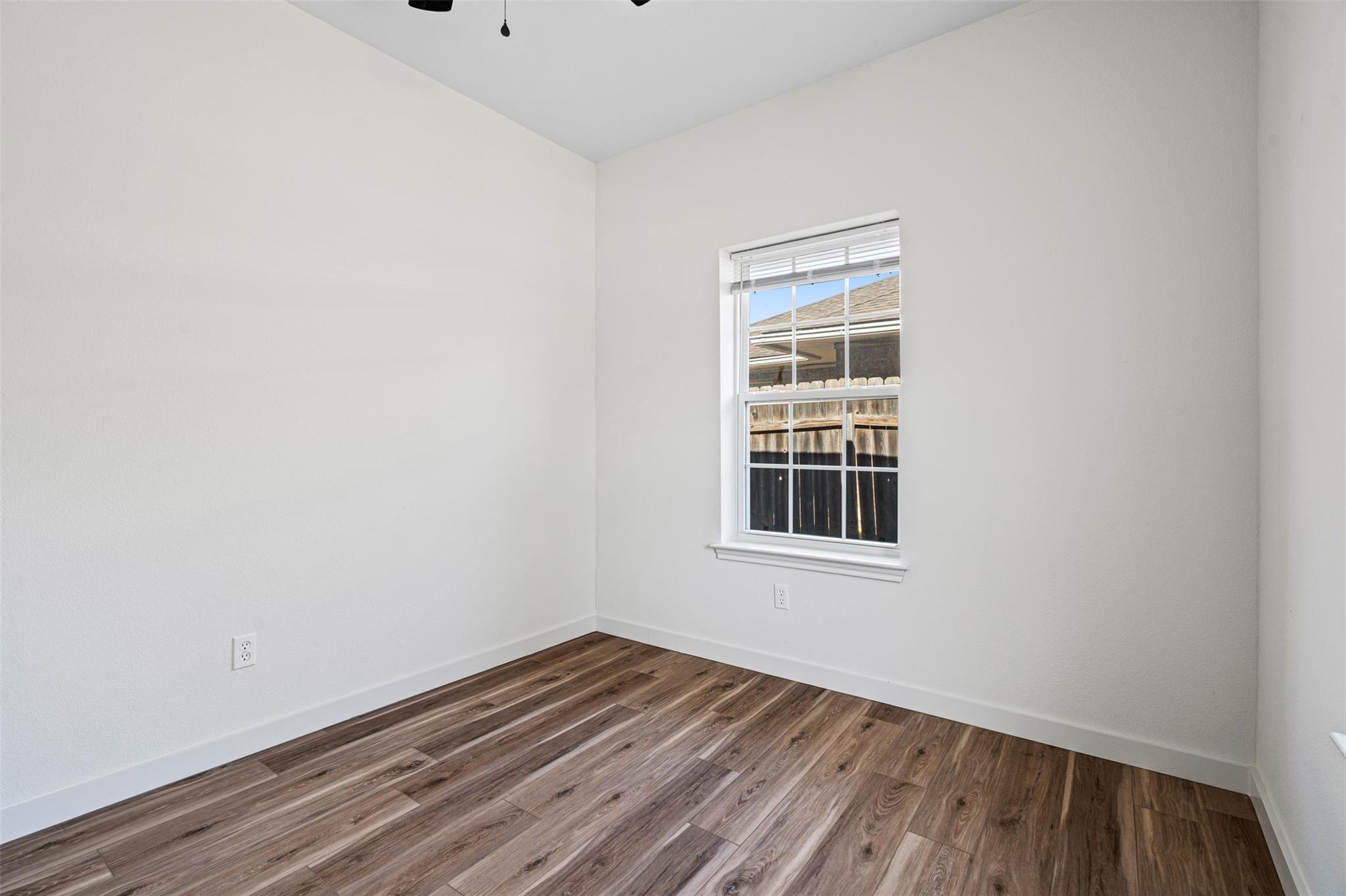 419 Bentwood Dr, Leander, TX 78641