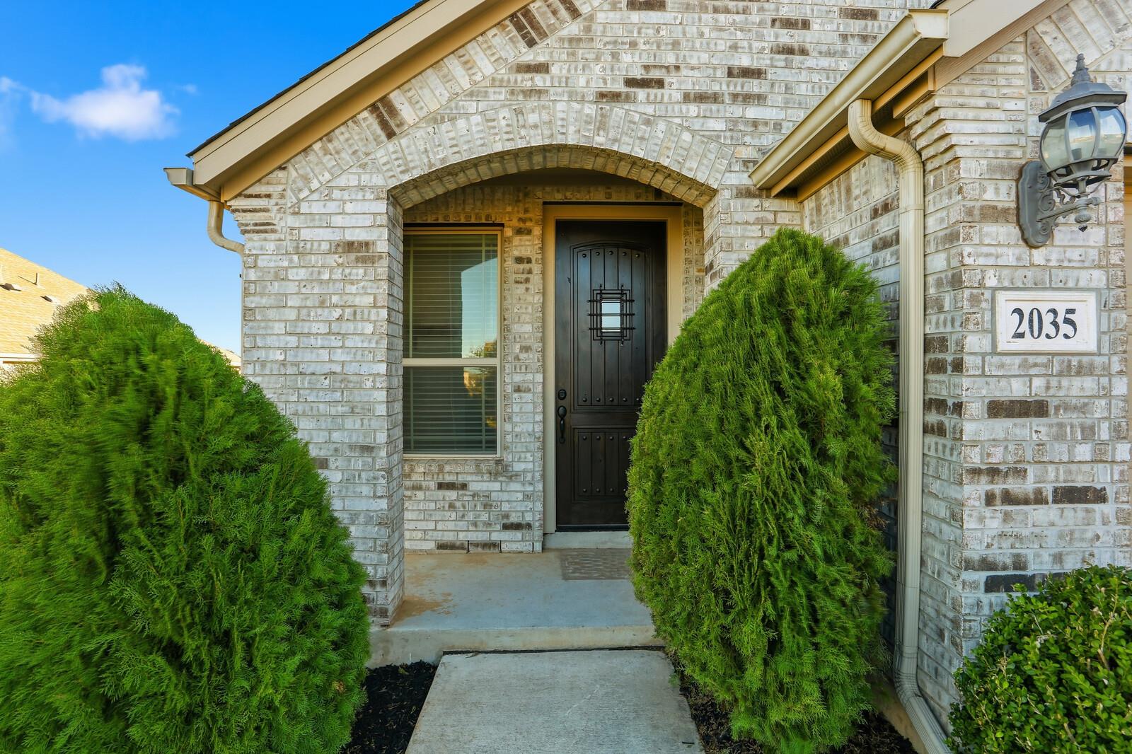 2035 Cowan, New Braunfels, TX 78132