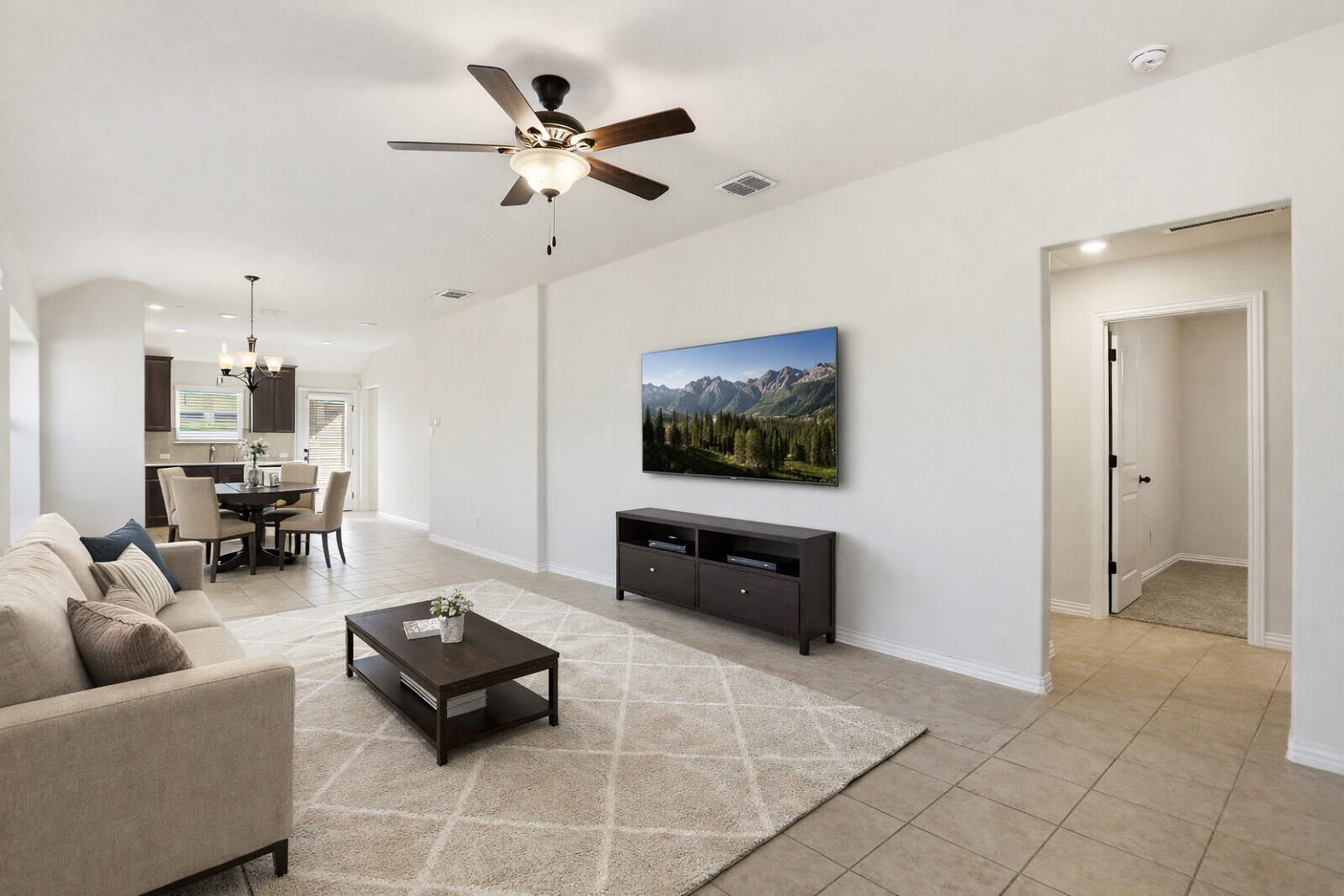 2035 Cowan, New Braunfels, TX 78132