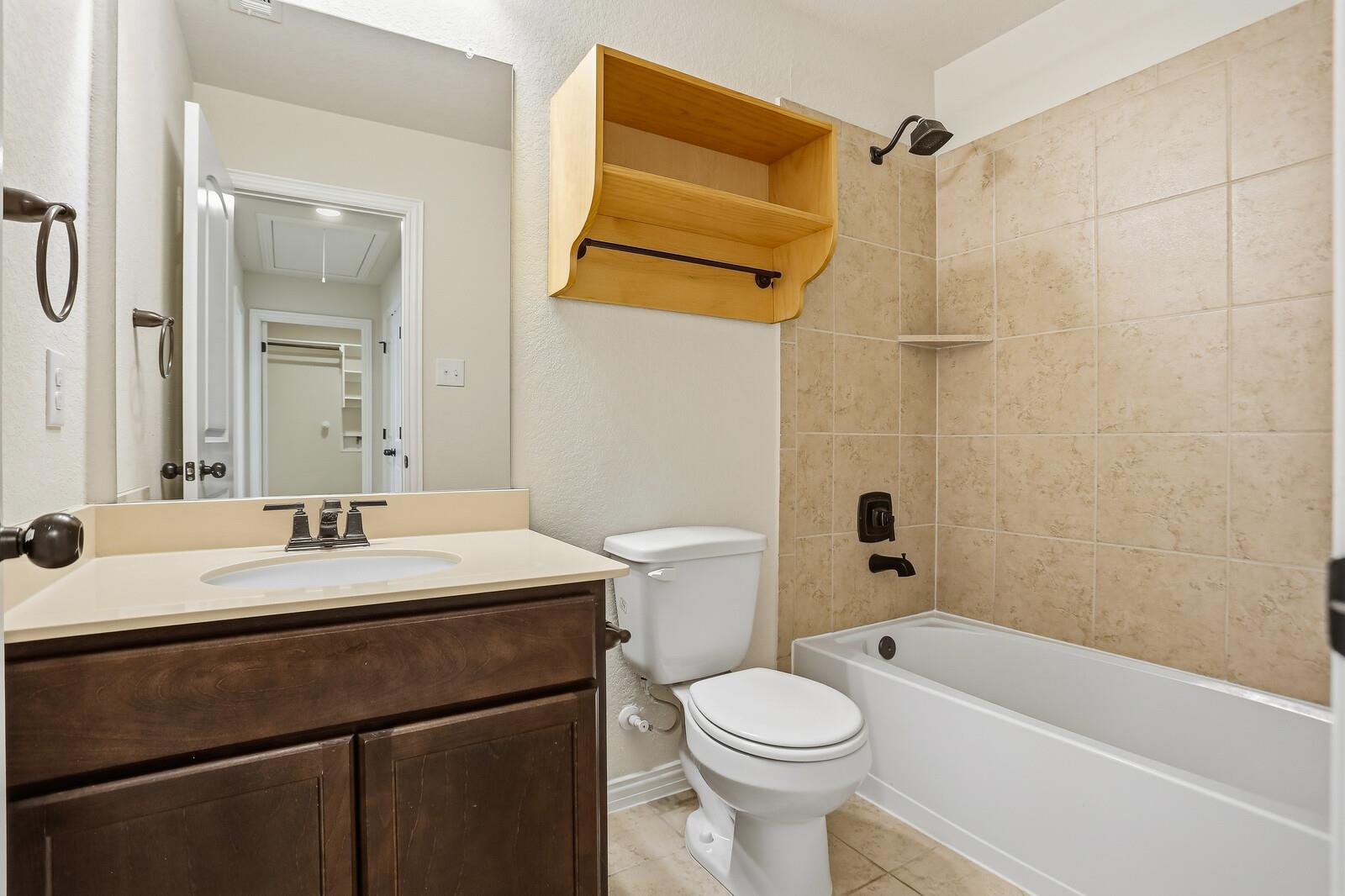 2035 Cowan, New Braunfels, TX 78132