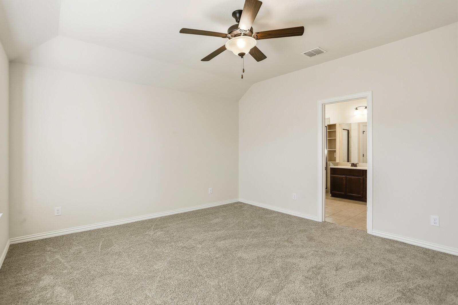 2035 Cowan, New Braunfels, TX 78132