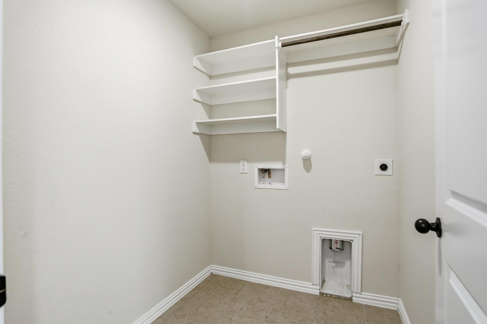 2035 Cowan, New Braunfels, TX 78132