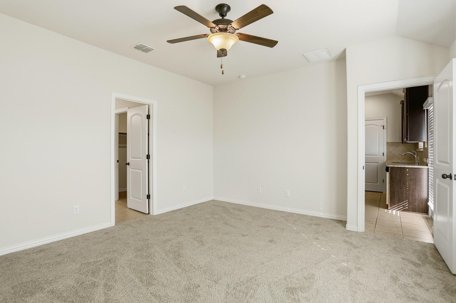 2035 Cowan, New Braunfels, TX 78132