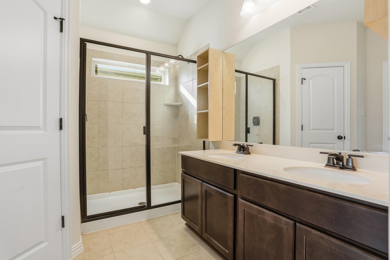 2035 Cowan, New Braunfels, TX 78132