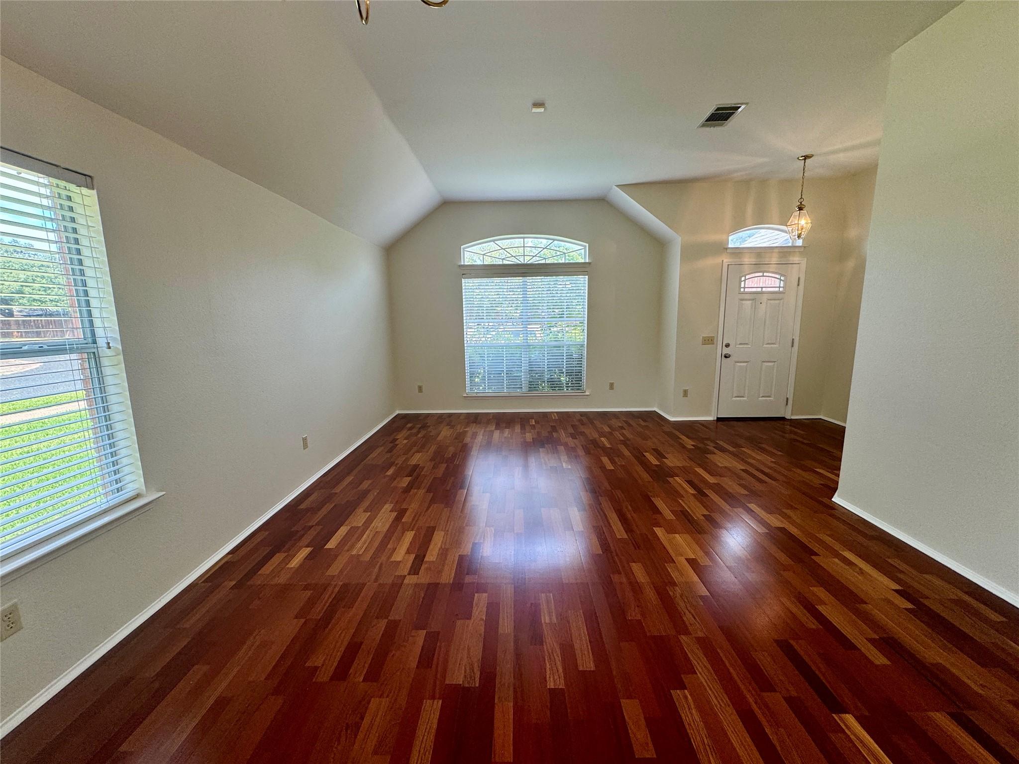 8507 Bobcat Dr, Round Rock, TX 78681