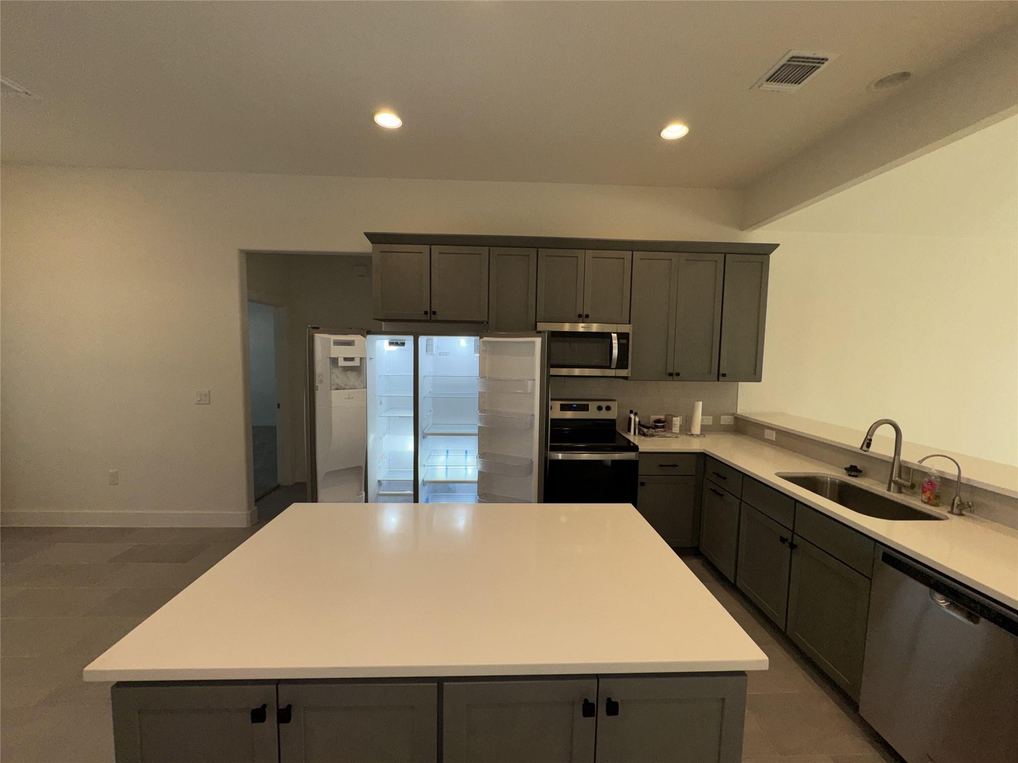 449 Dove Trl, Bertram, TX 78605