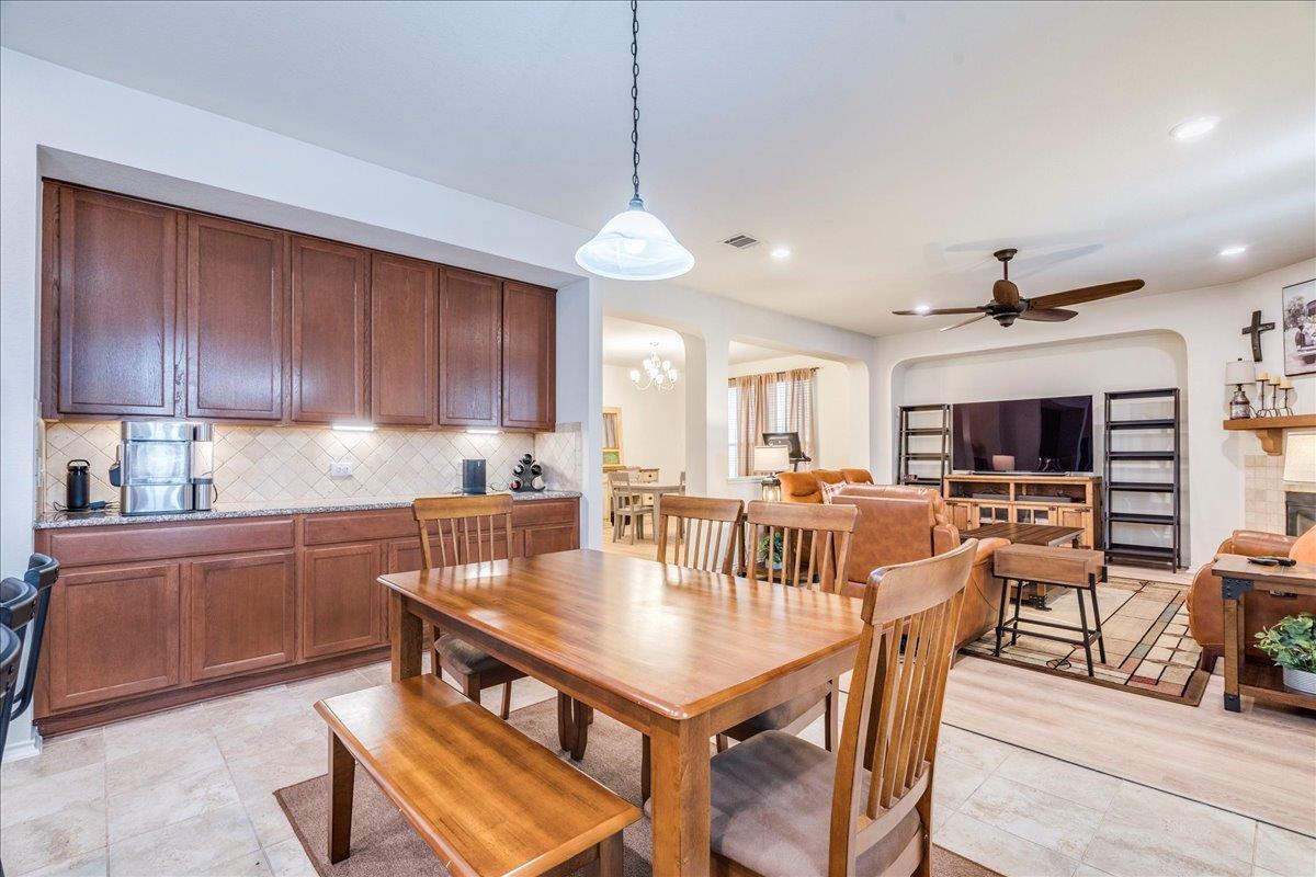 1040 Verna Brooks Way, Kyle, TX 78640