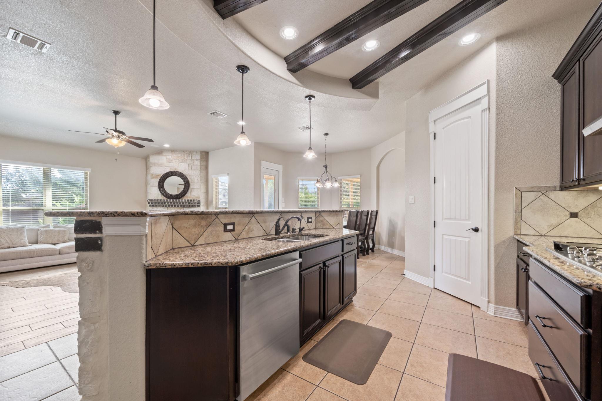 2836 Jacob Ln, San Marcos, TX 78666