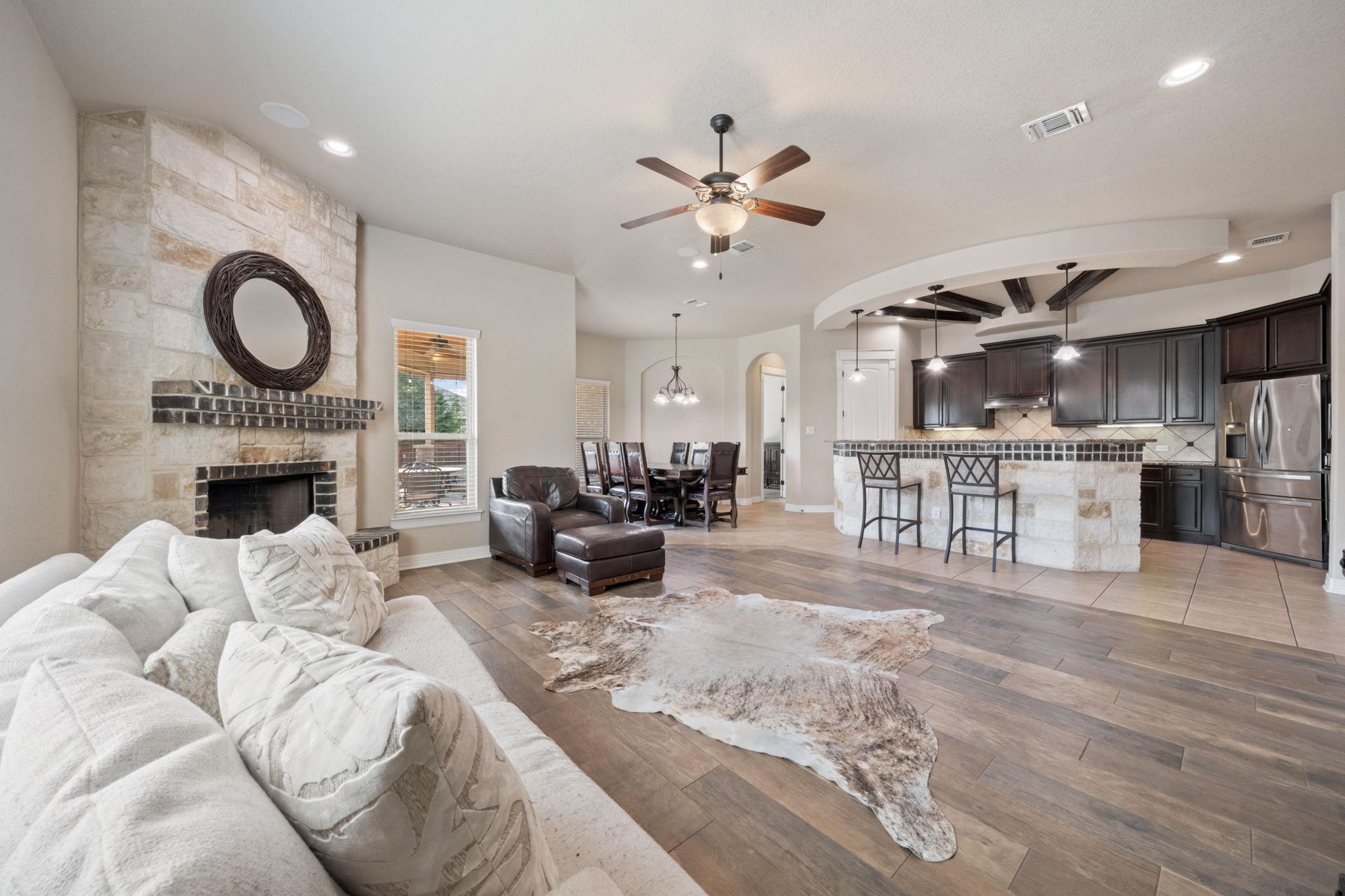 2836 Jacob Ln, San Marcos, TX 78666