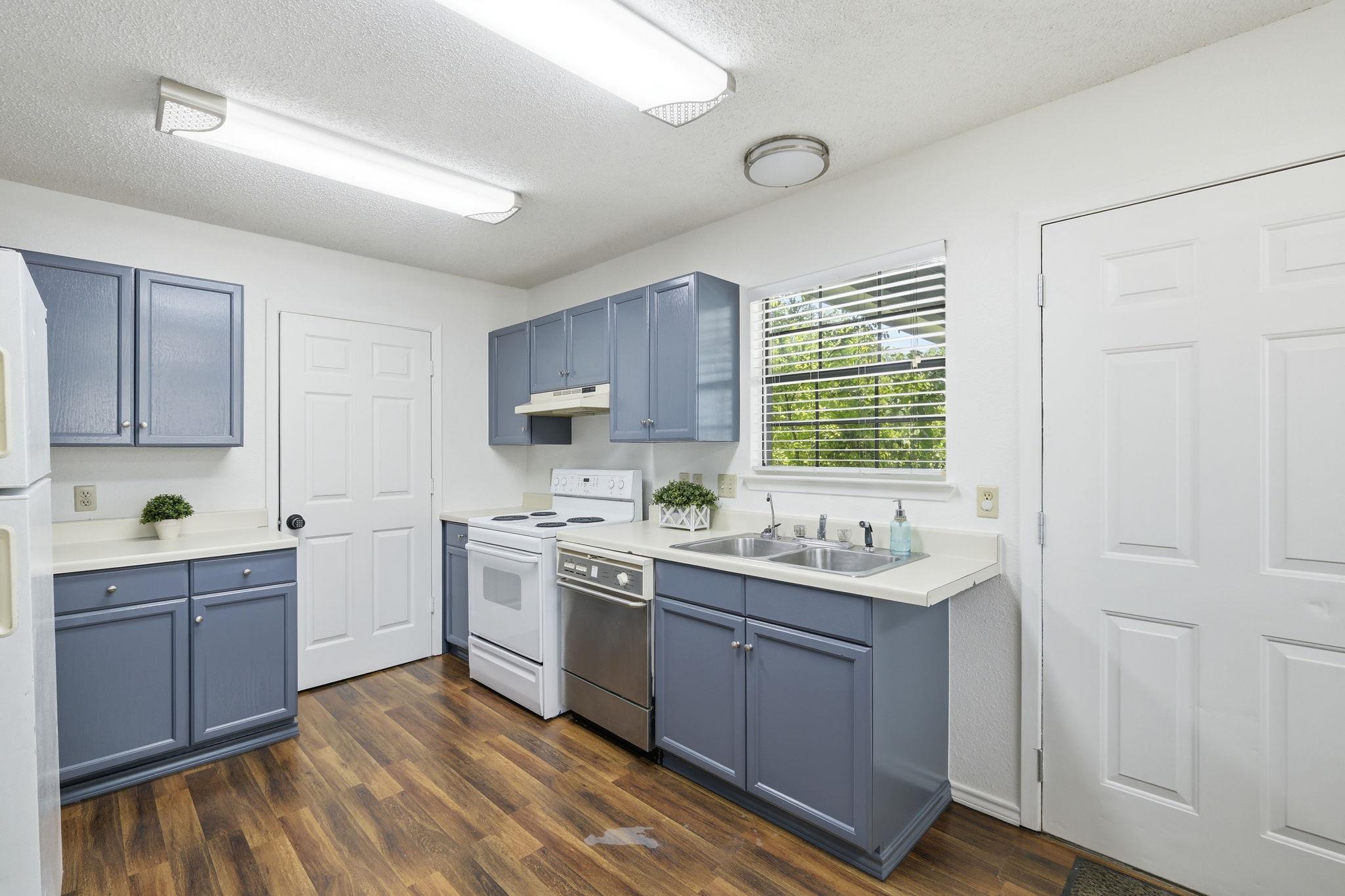 403 W Anderson Ave, Round Rock, TX 78664