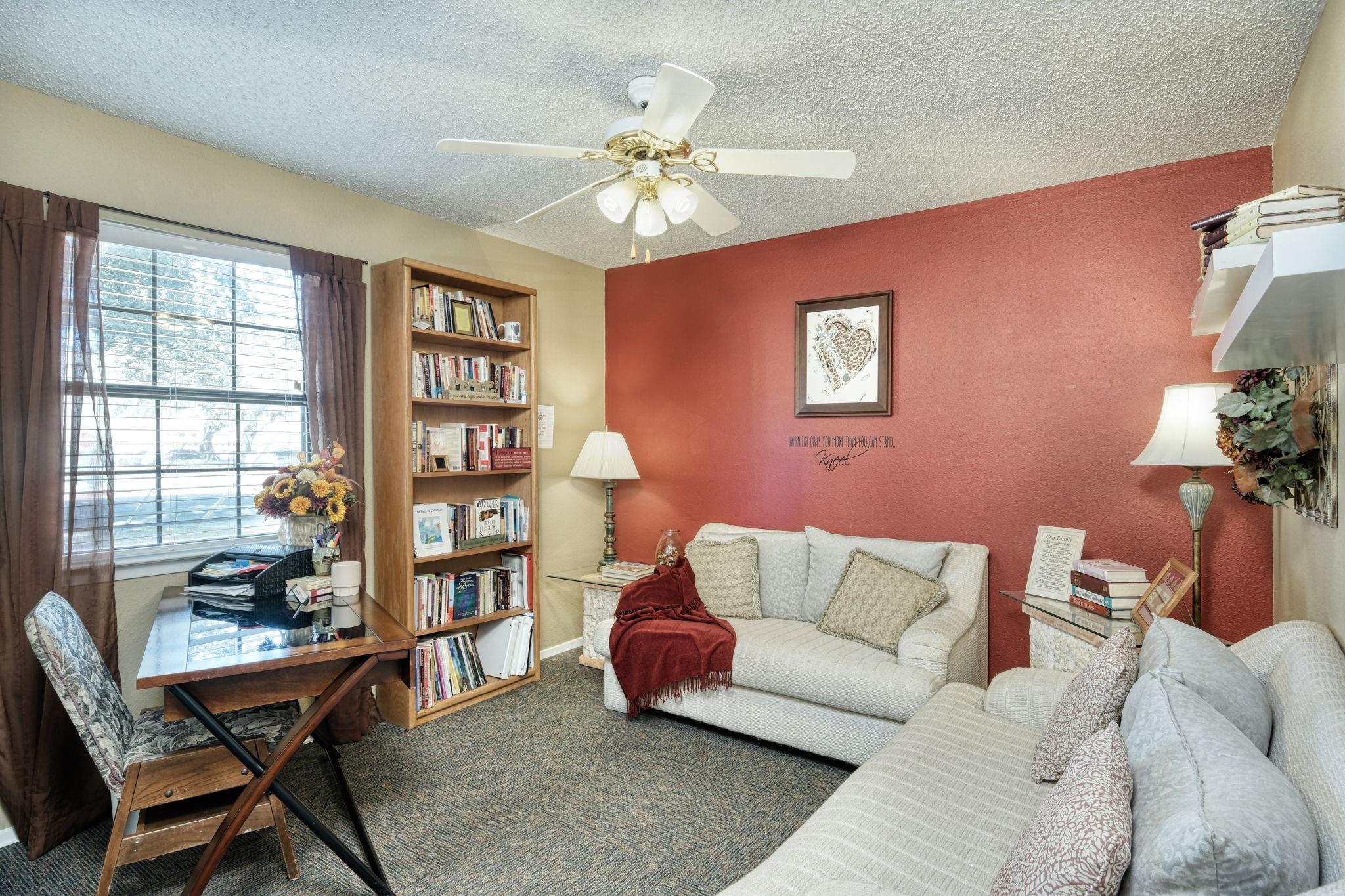 403 W Anderson Ave, Round Rock, TX 78664