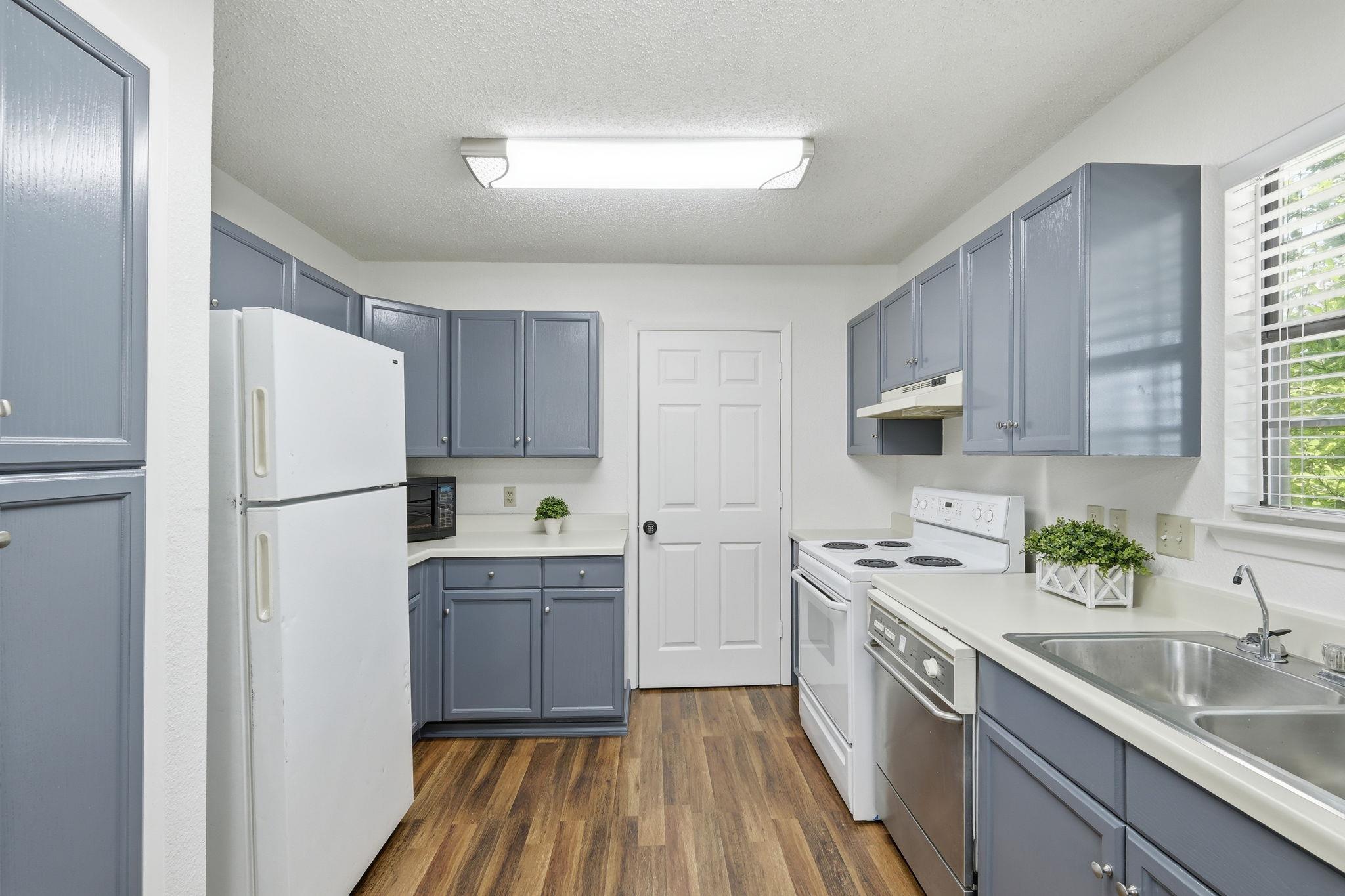 403 W Anderson Ave, Round Rock, TX 78664