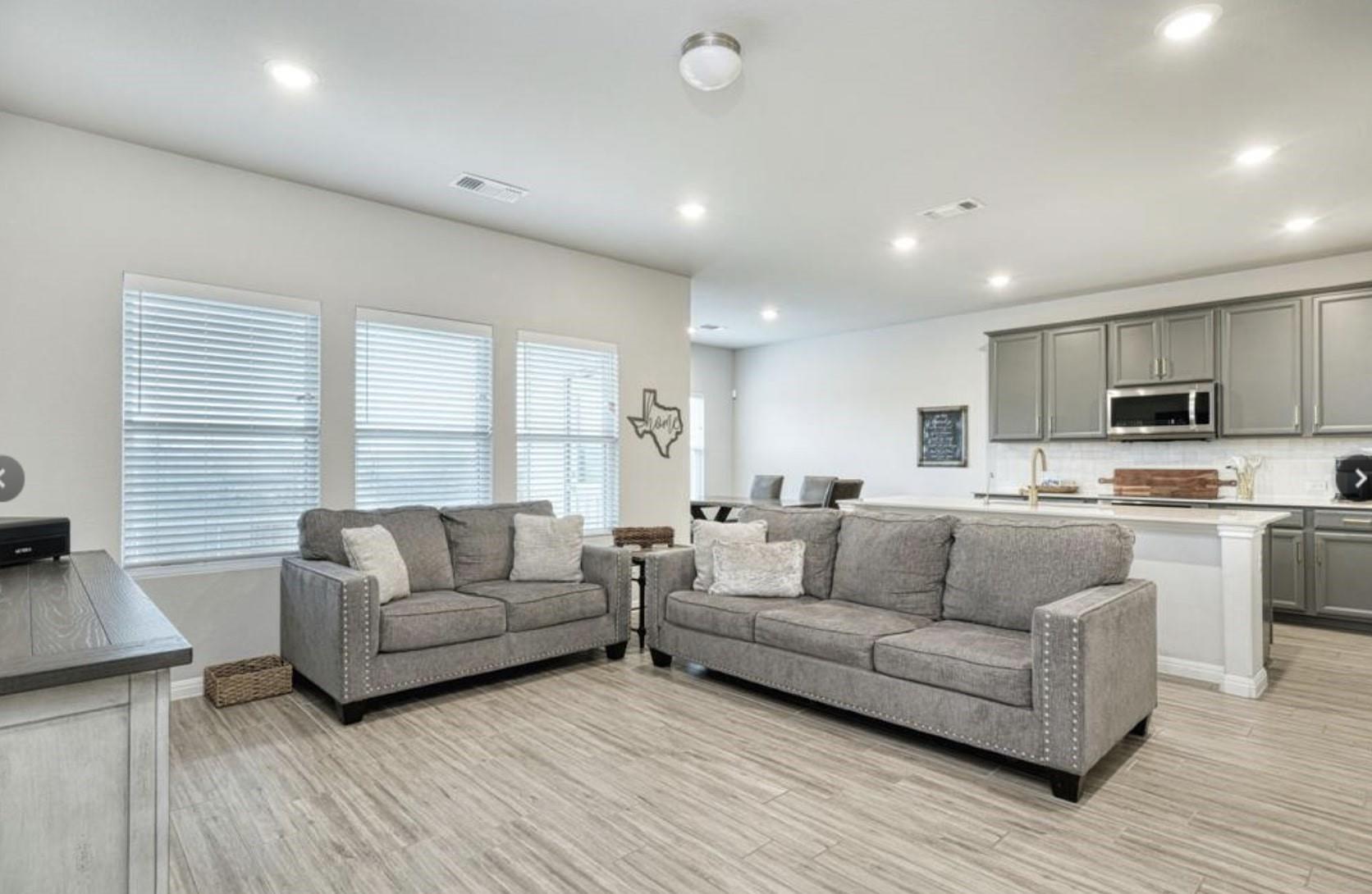 19316 Hartwell Dr, Pflugerville, TX 78660