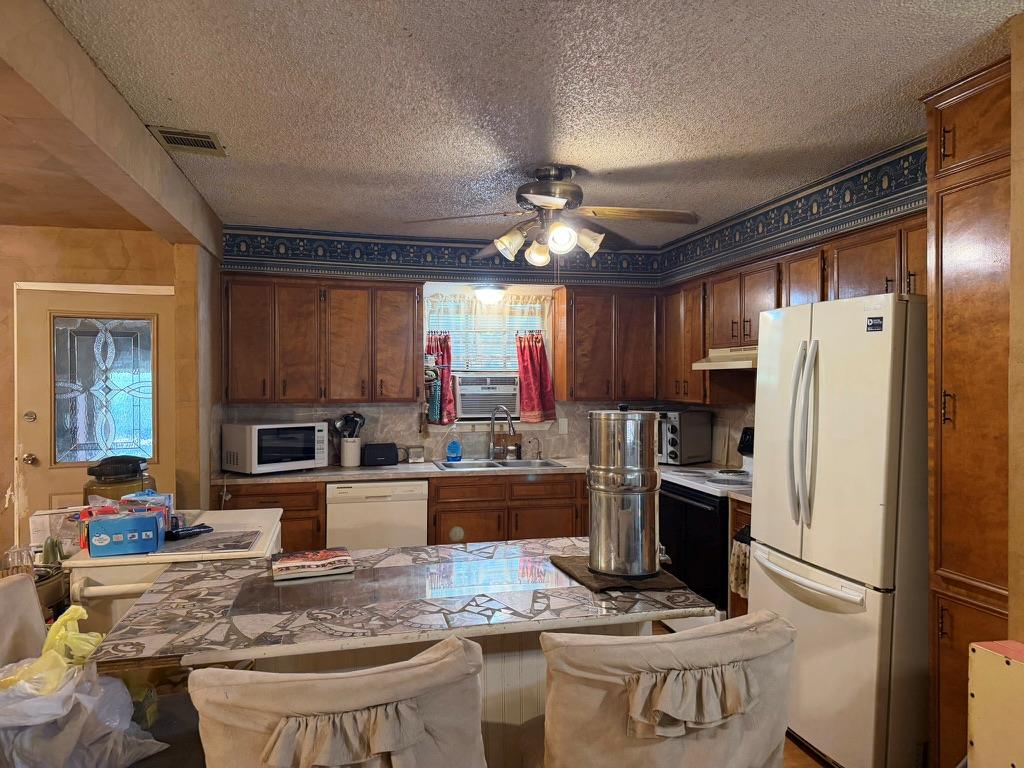 273 Alta Vista Dr, Bastrop, TX 78602