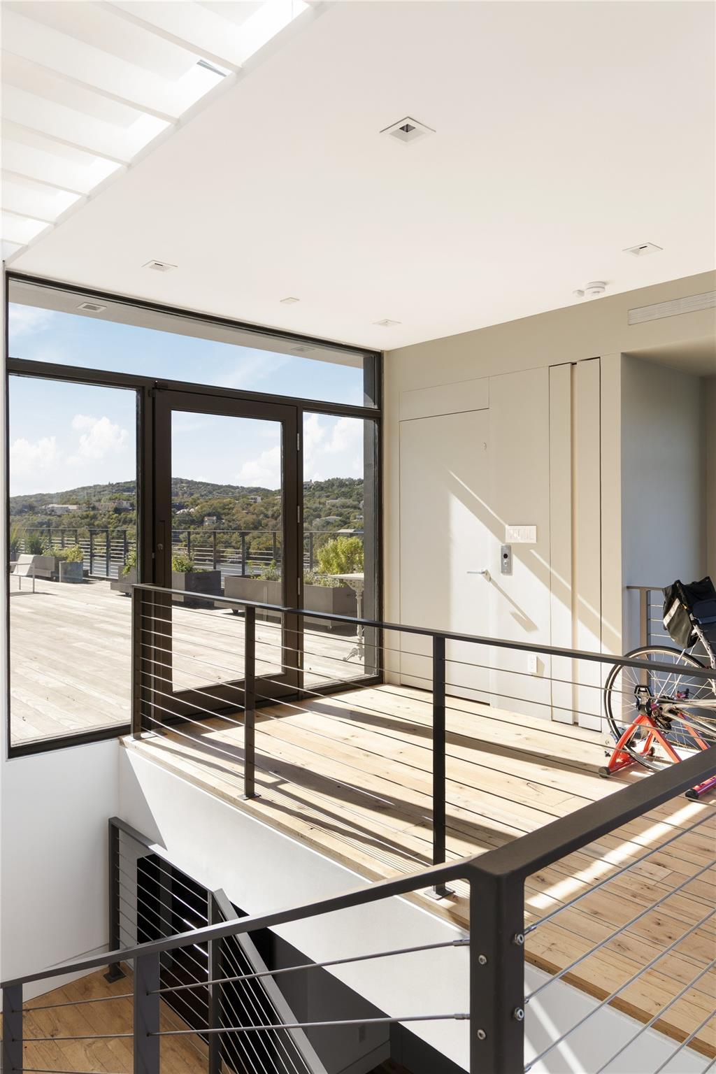 2200 Scenic Dr, Austin, TX 78703