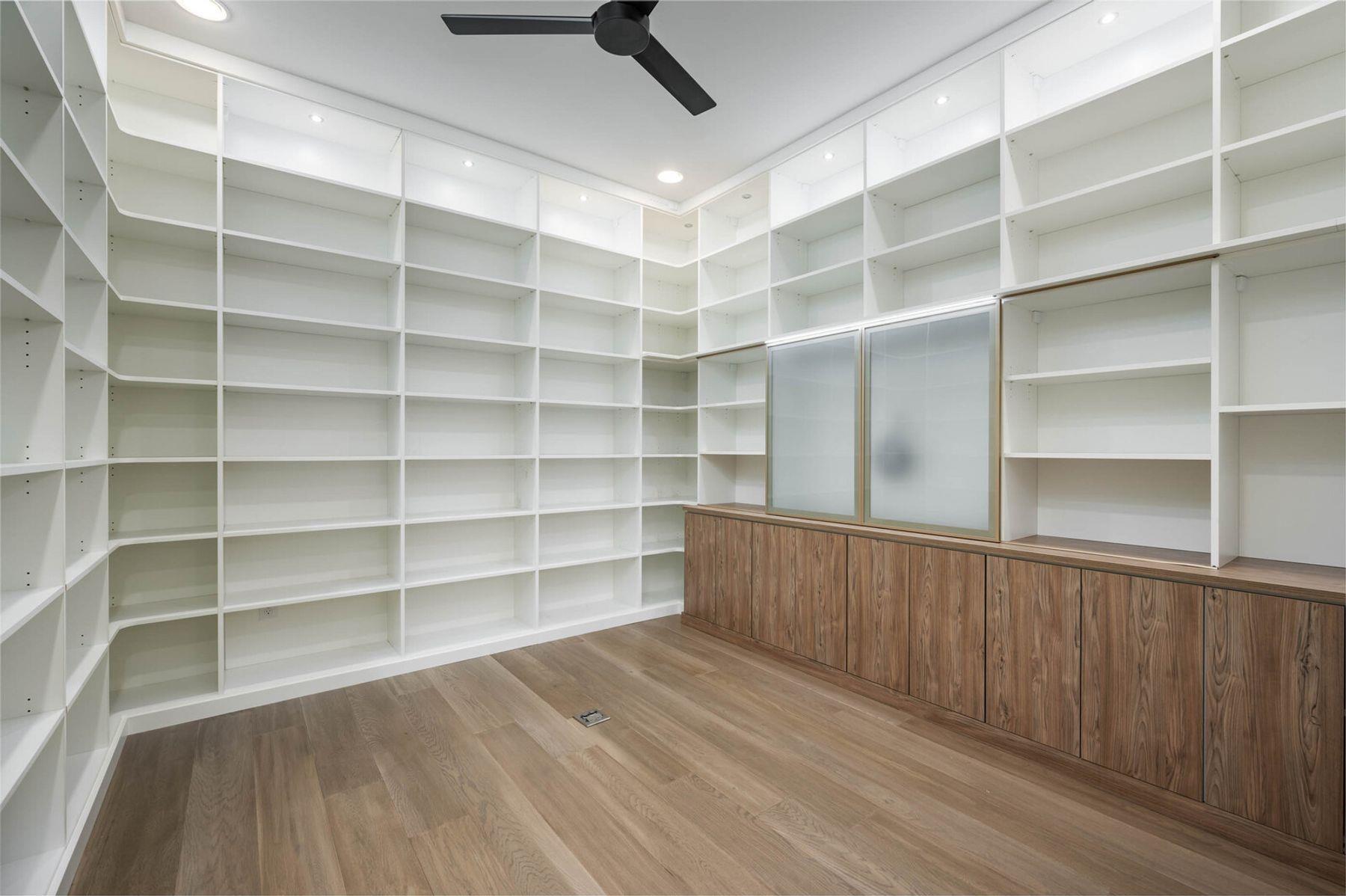 211 Wellesley Hill Hl, Shavano Park, TX 78231