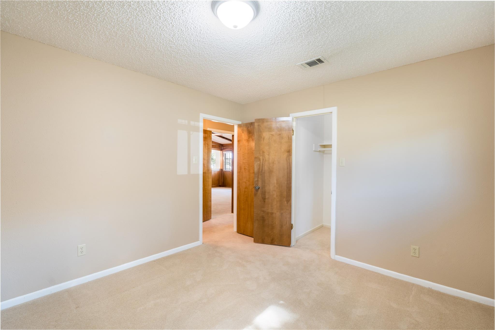 300 Innwood Dr, Georgetown, TX 78628