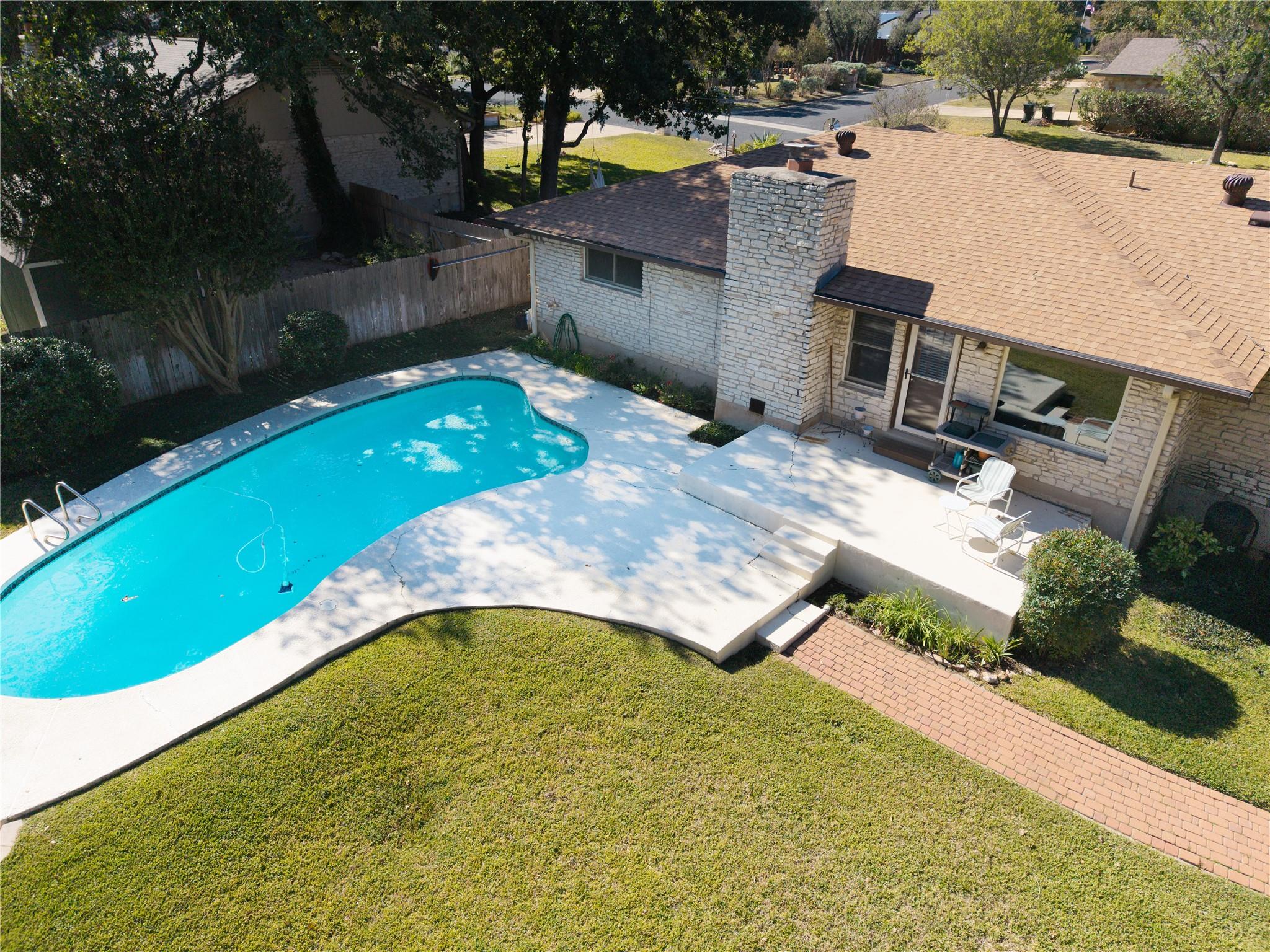 300 Innwood Dr, Georgetown, TX 78628