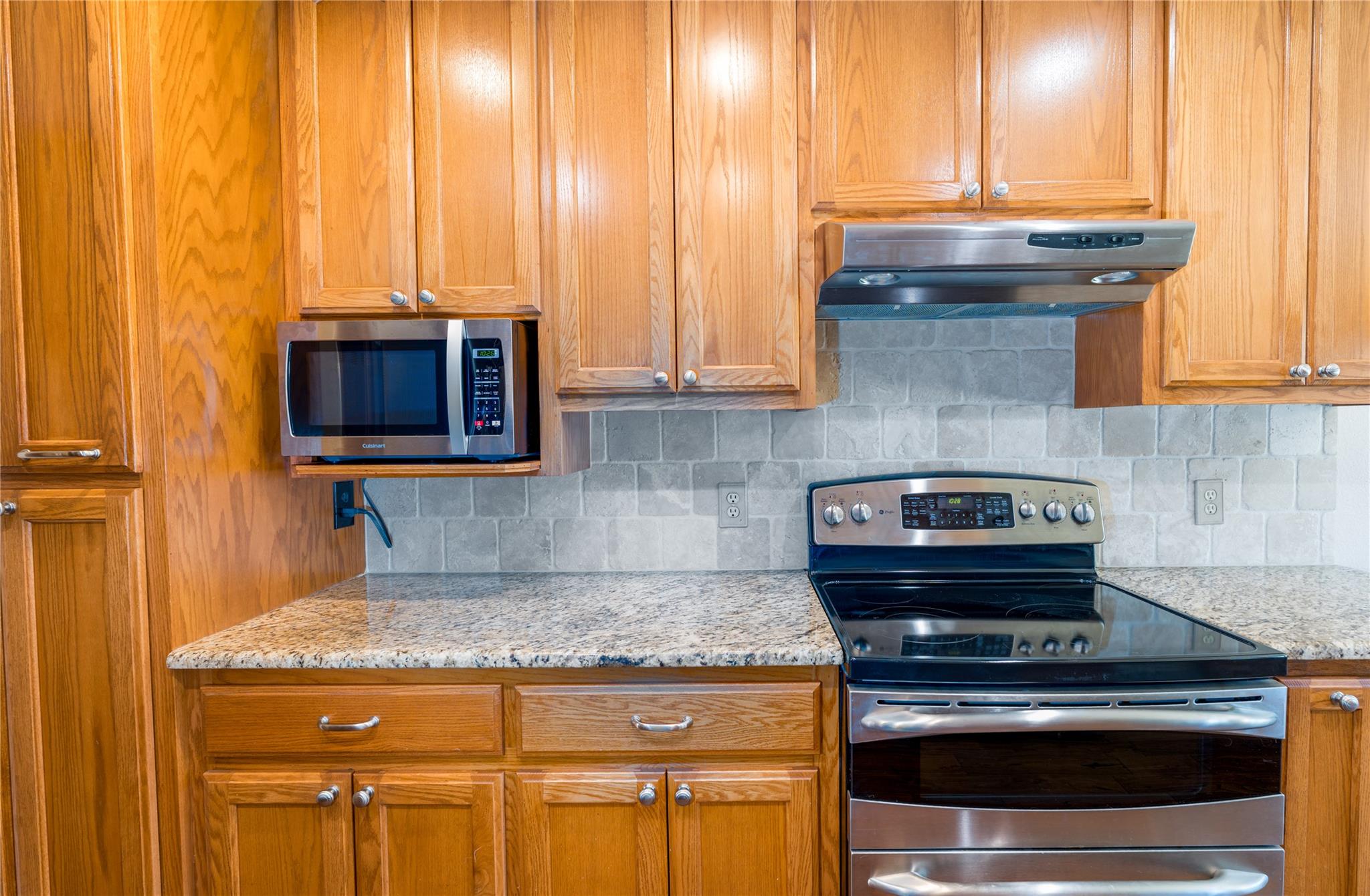 300 Innwood Dr, Georgetown, TX 78628