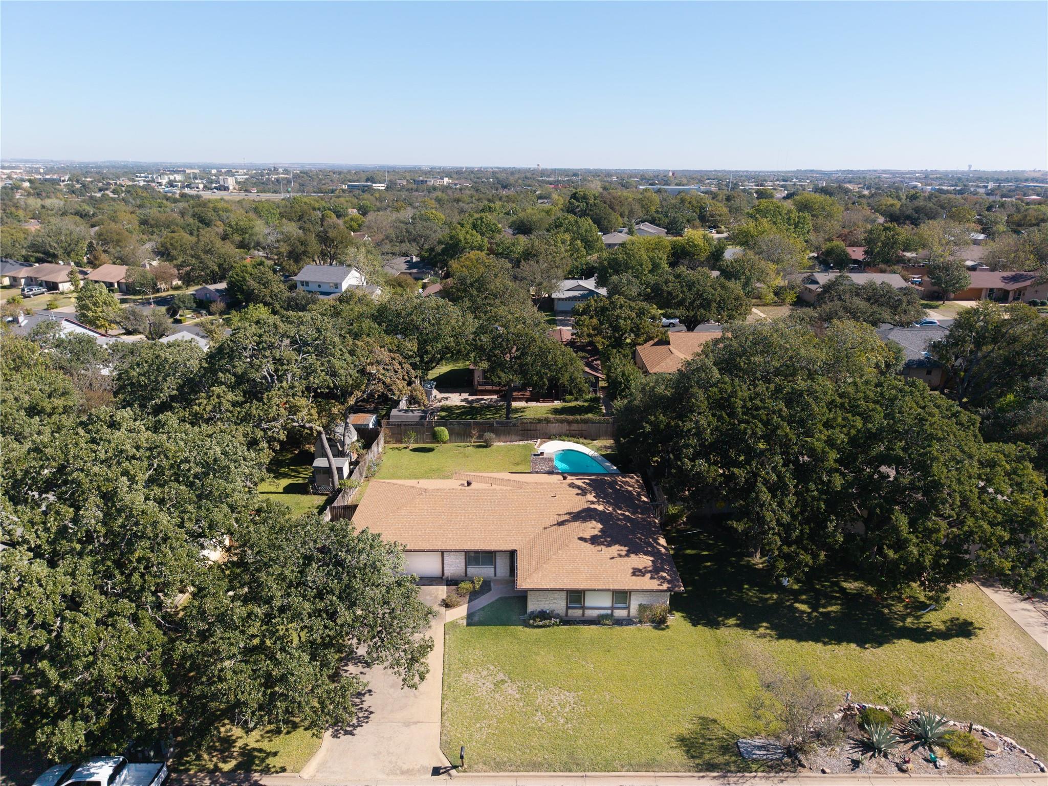 300 Innwood Dr, Georgetown, TX 78628