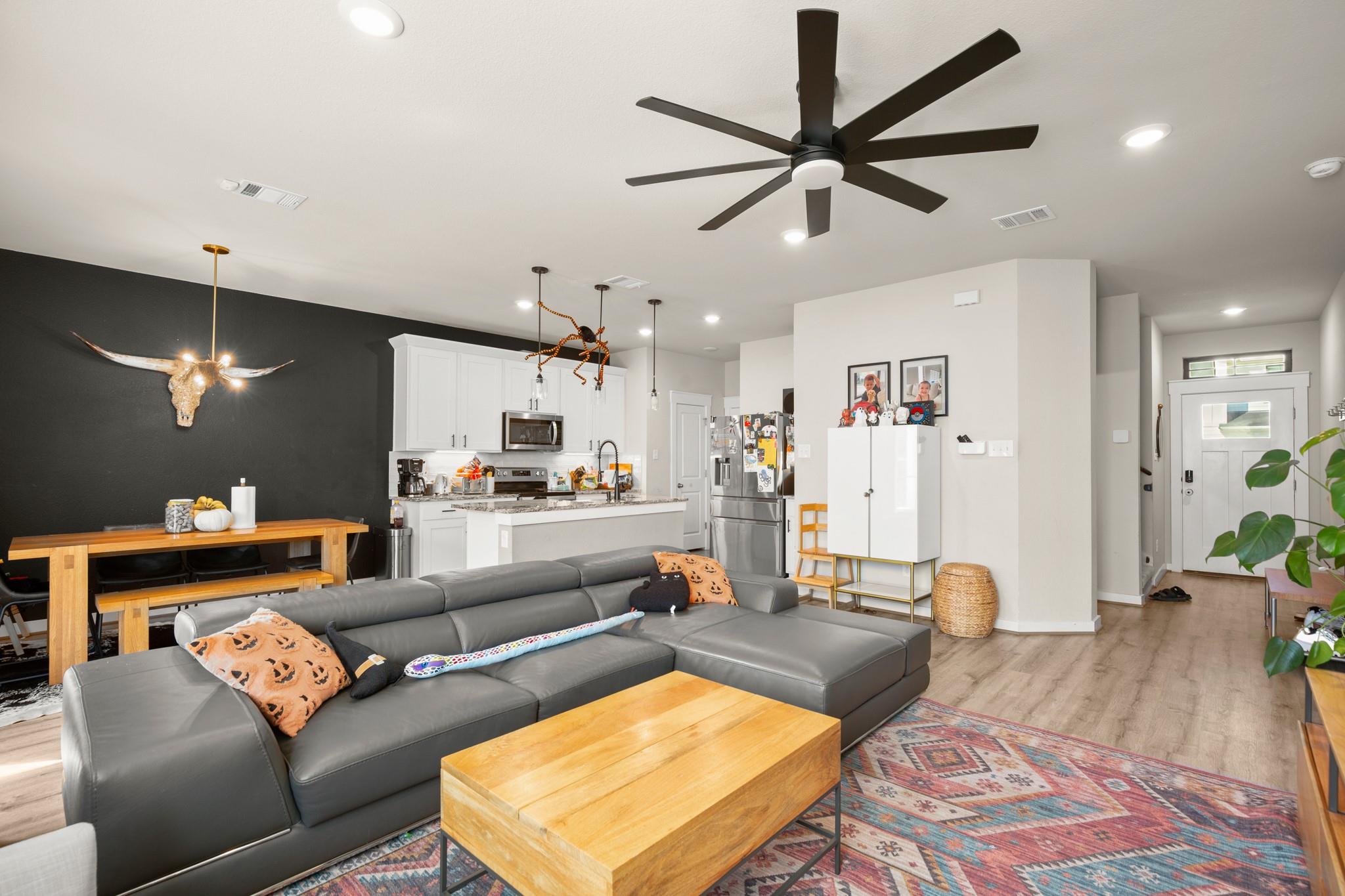 195C Waterside Rd, Buda, TX 78610