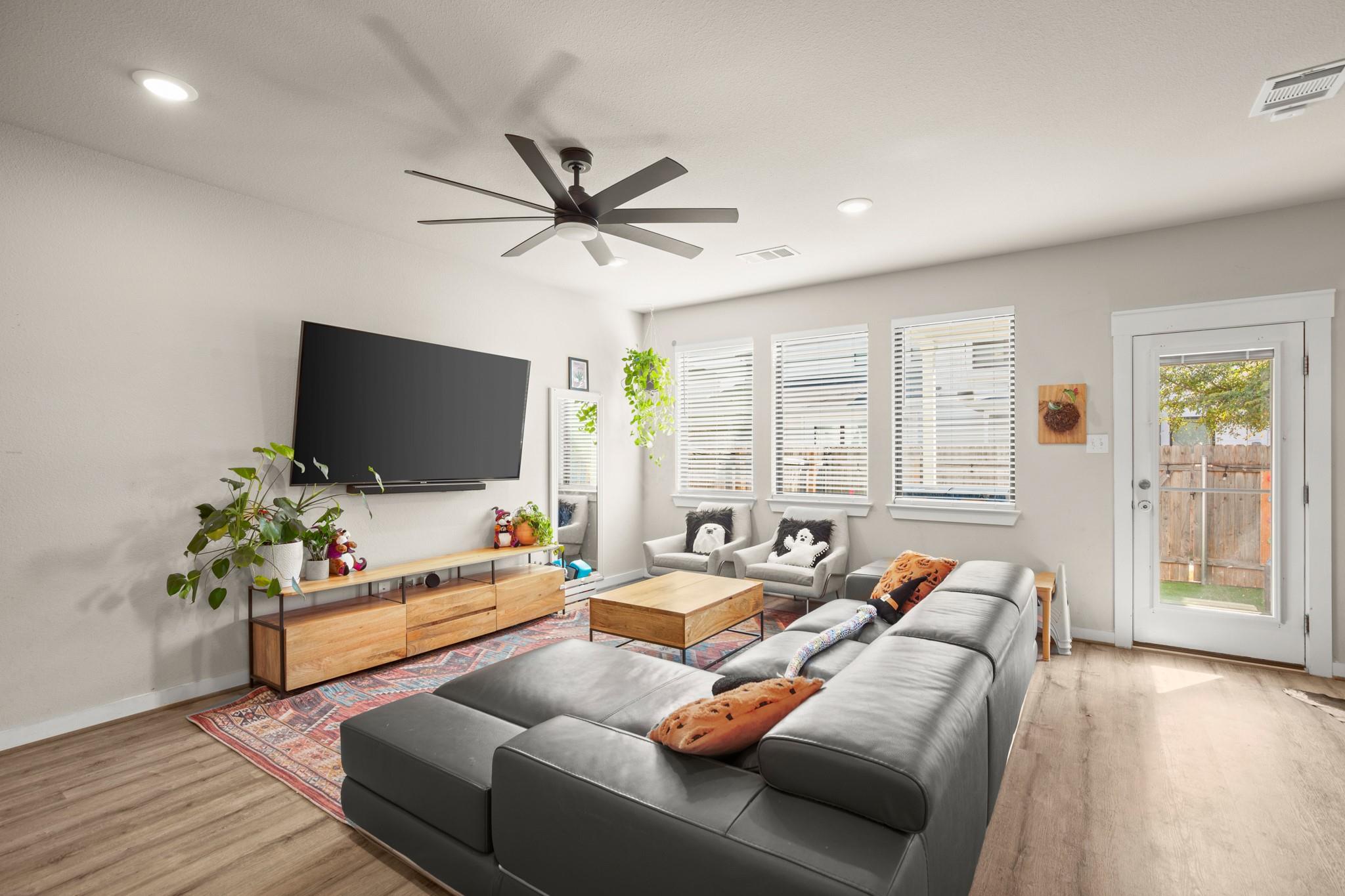 195C Waterside Rd, Buda, TX 78610