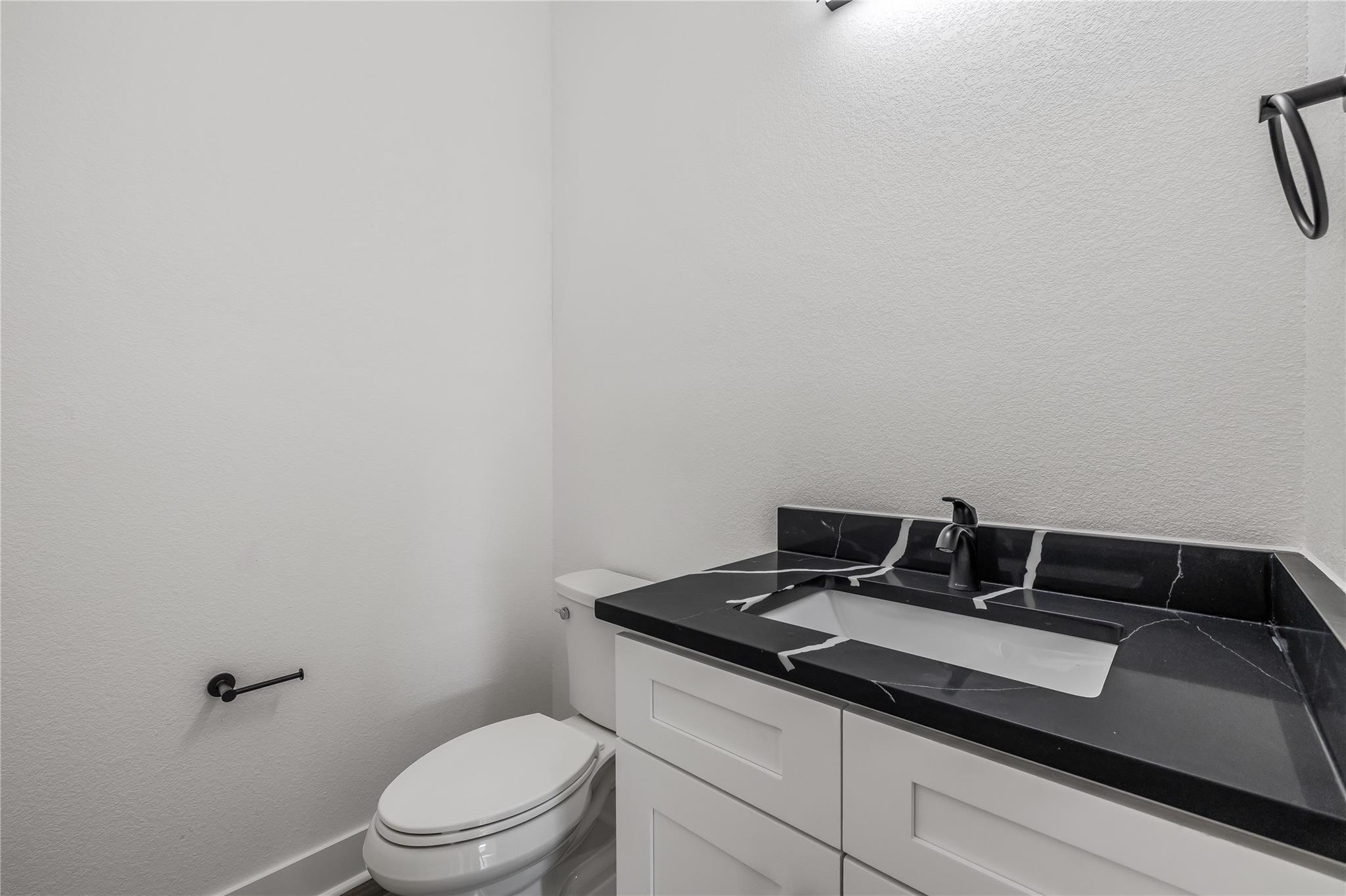 232 Amaranta Ln, Dale, TX 78616