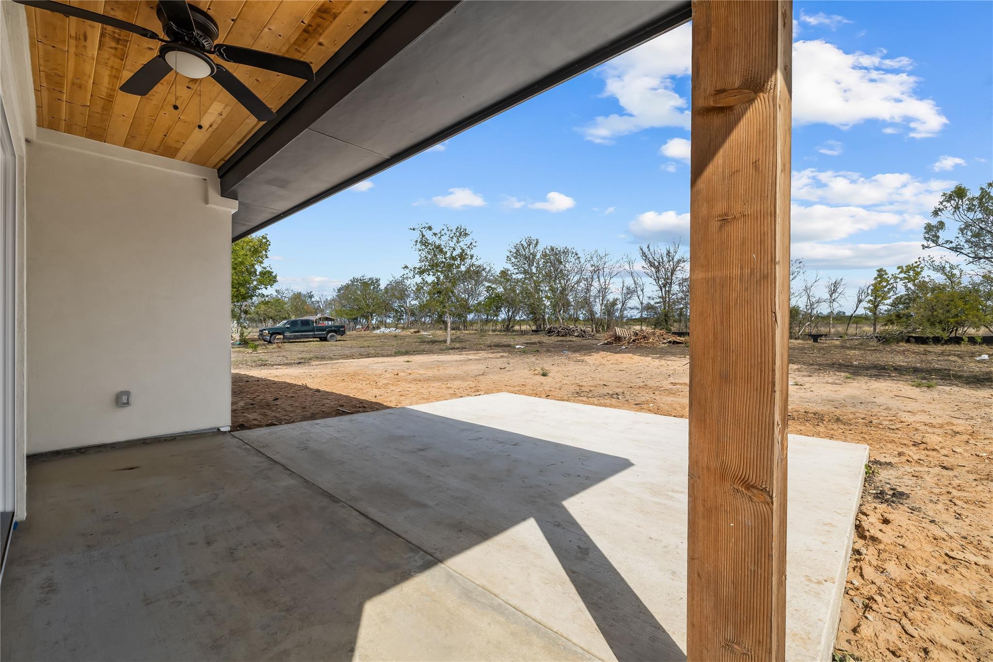 232 Amaranta Ln, Dale, TX 78616