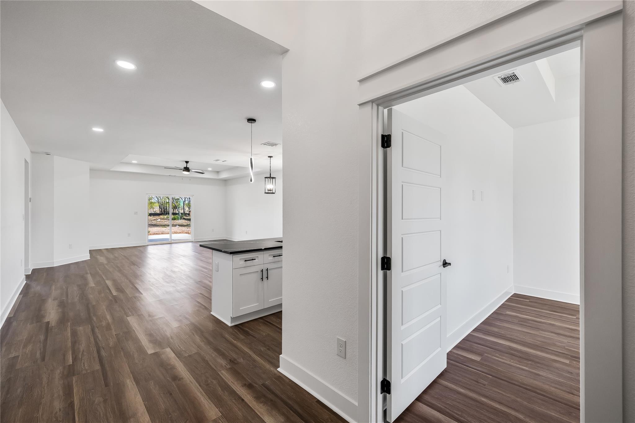 232 Amaranta Ln, Dale, TX 78616