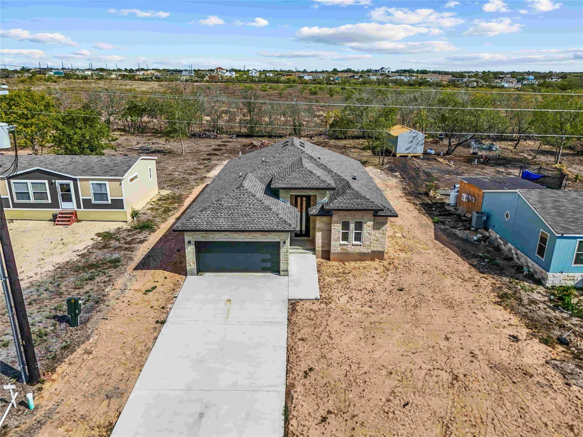 232 Amaranta Ln, Dale, TX 78616