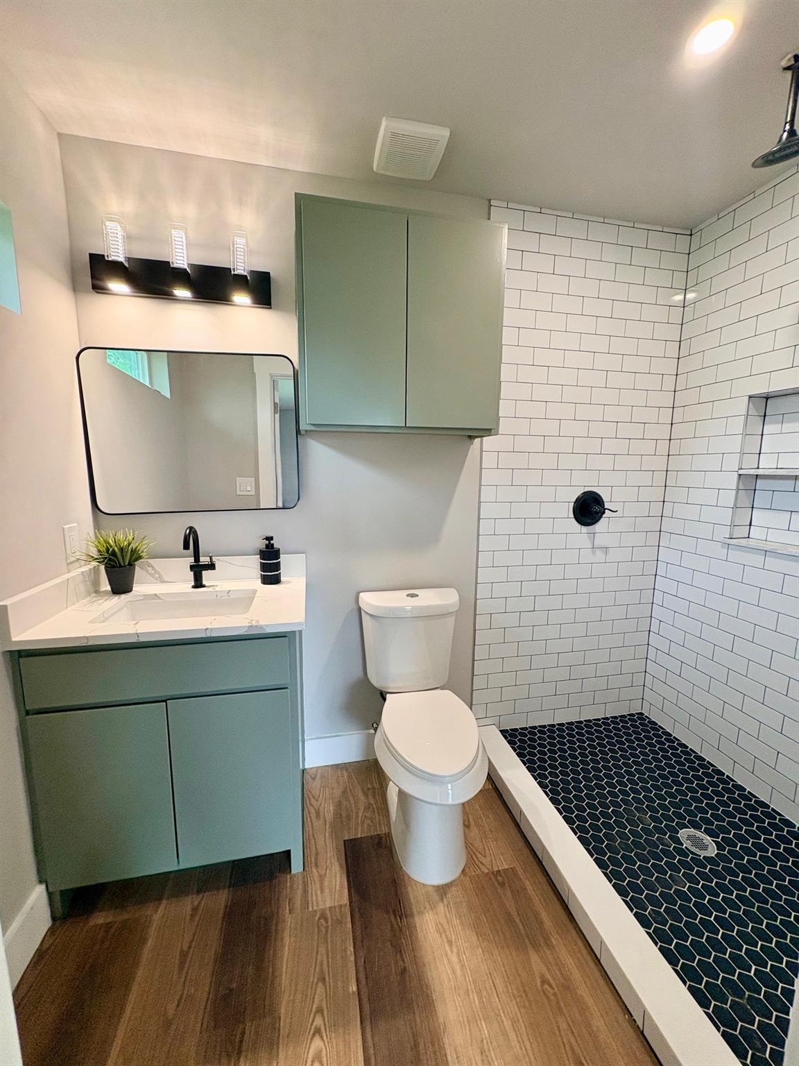 1902 N Fannin Ave, Cameron, TX 76520