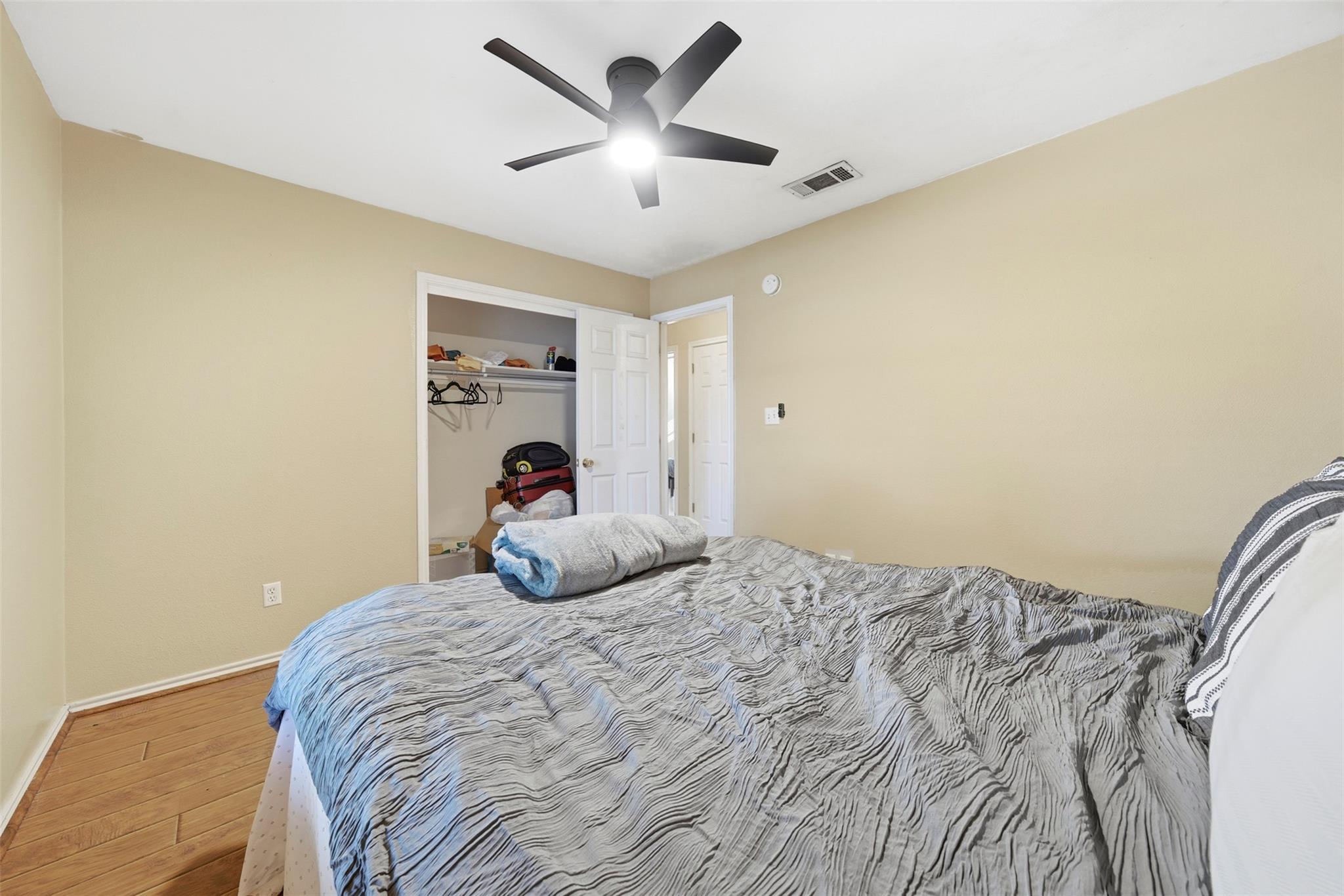 105 Snyders Trl, Liberty Hill, TX 78642