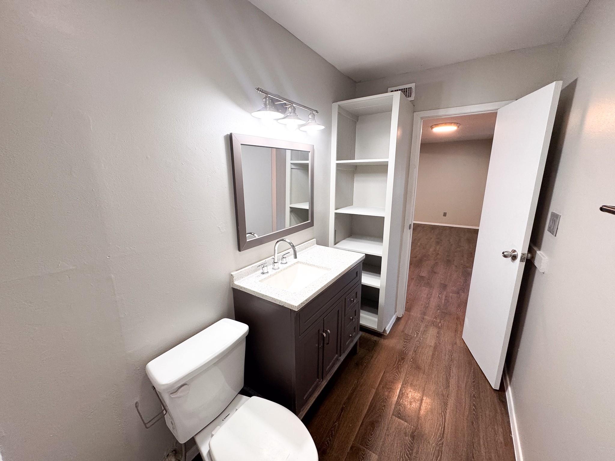 1050 FM 970 # B, Florence, TX 76527