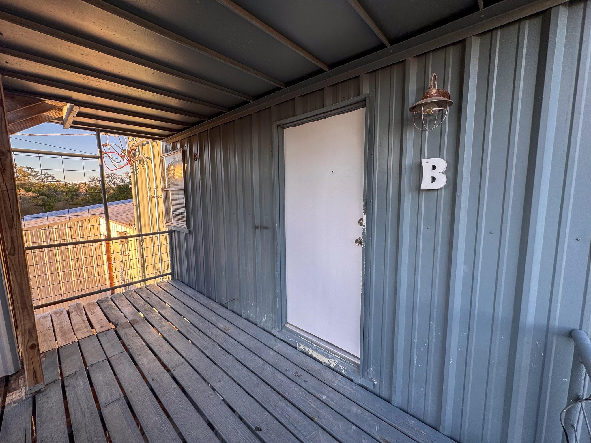 1050 FM 970 # B, Florence, TX 76527