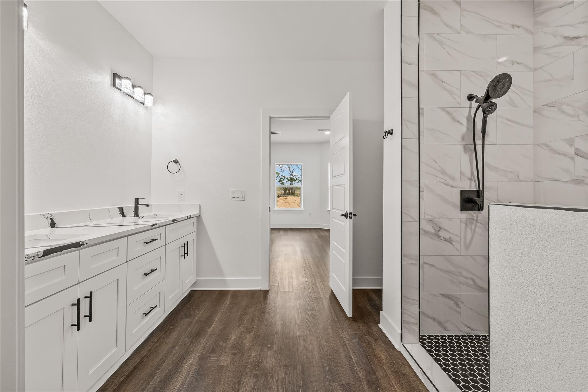 242 Amaranta Ln, Dale, TX 78616