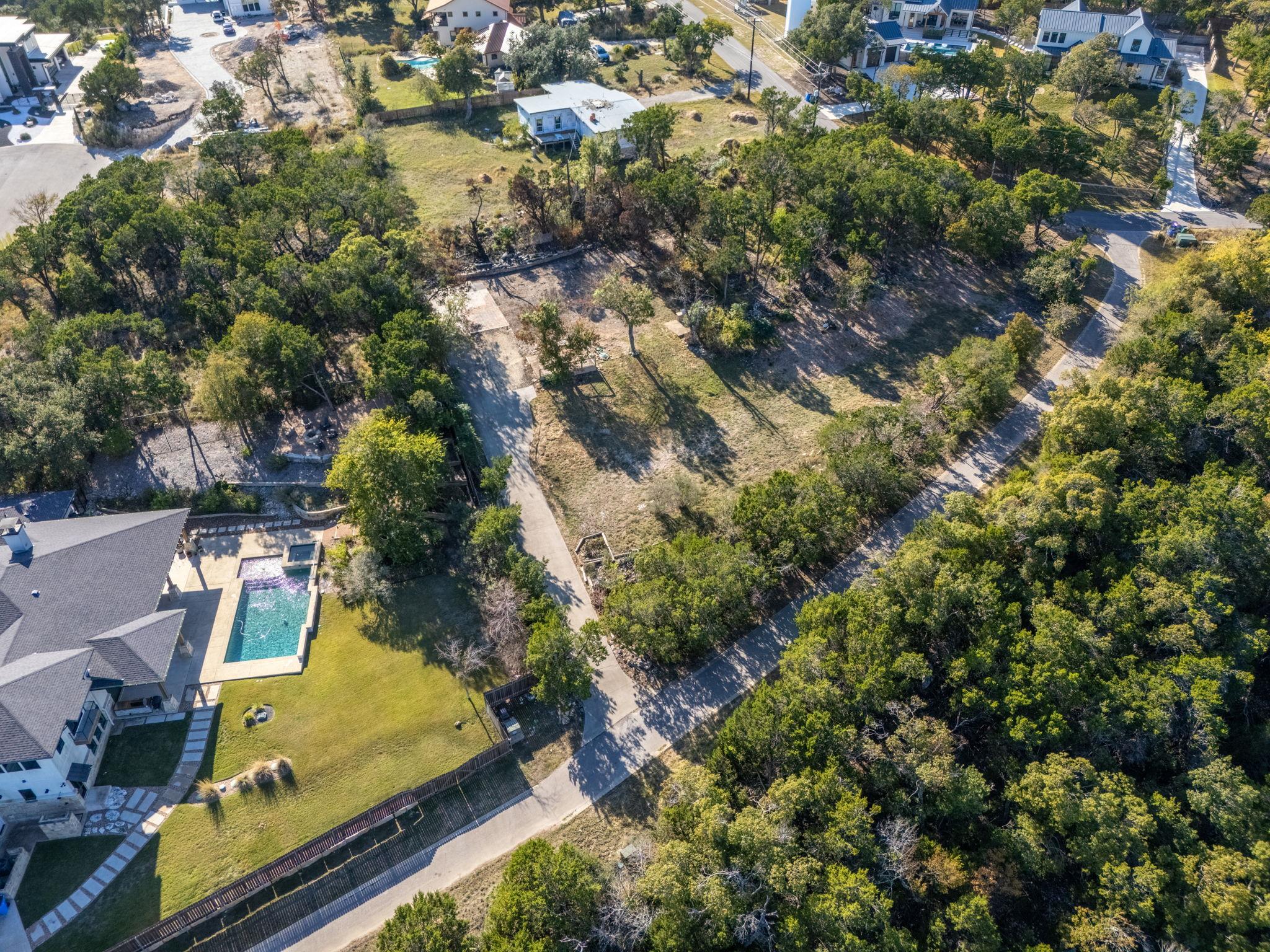 9003 & 9007 Grandview Dr, Jonestown, TX 78645