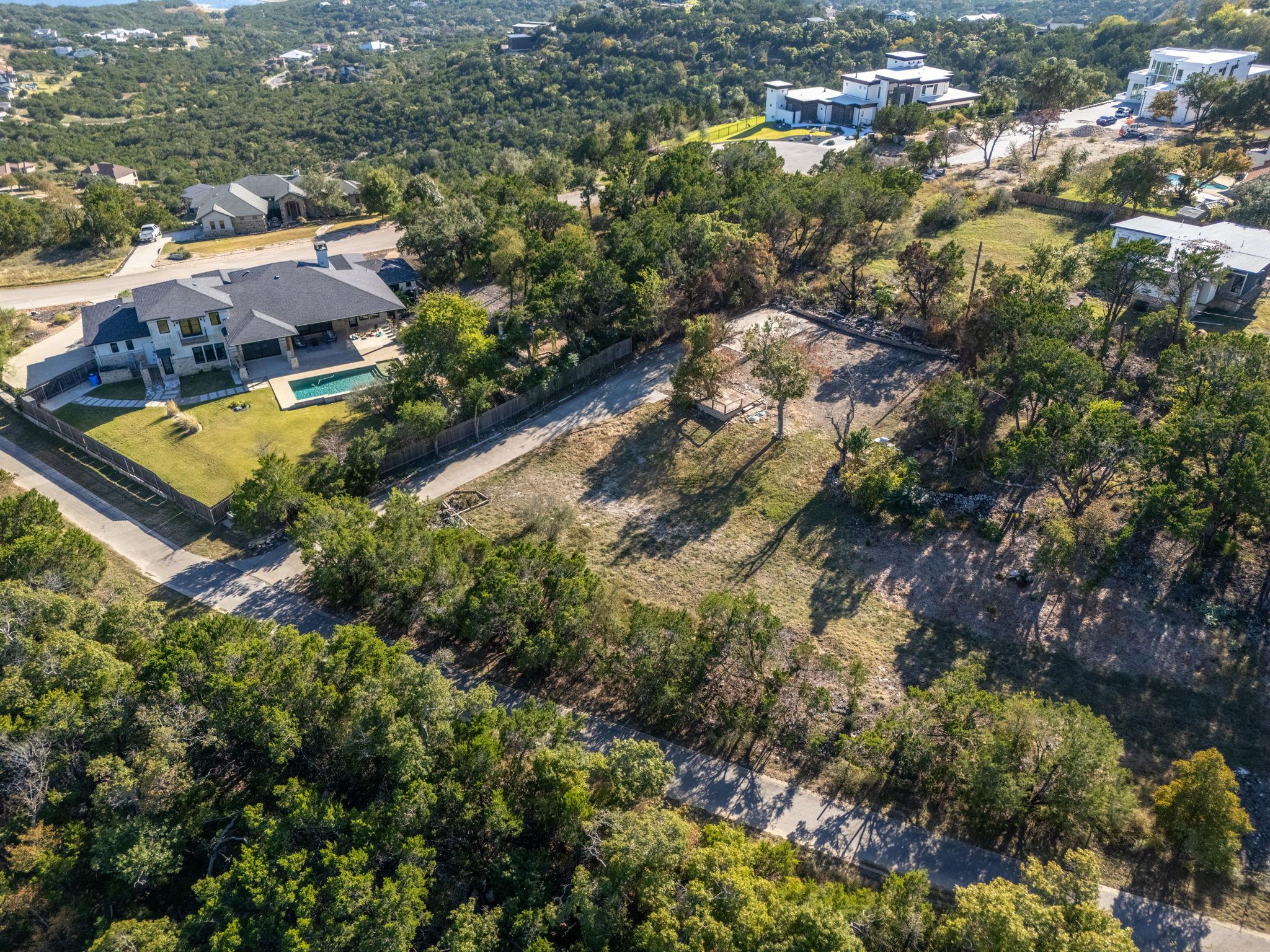 9003 & 9007 Grandview Dr, Jonestown, TX 78645